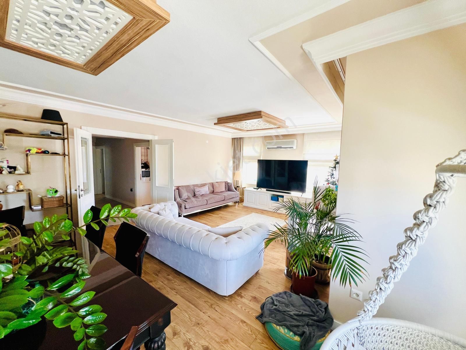 Sundera'dan Şirinyalı' Da Havuzlu Site İçerisinde Deniz Manzaralı 3+1 Arakat Satılık Daire - Görsel 2