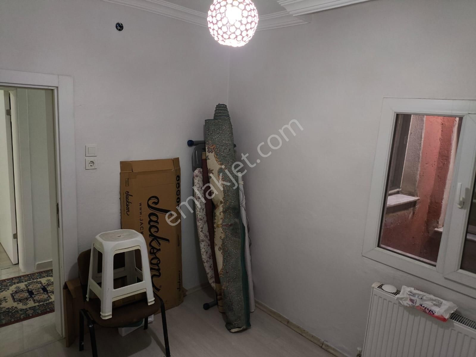 Bornova Kızılayda Eşyalı_müstakil Bahçeli_tamamen Yenilenmiş 3+1 - Görsel 22