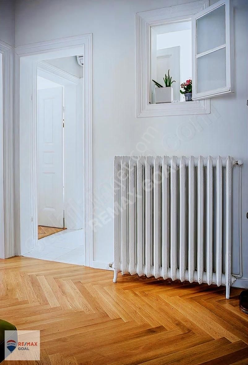 Galata'da Tarihi Binada Yenilenmiş 3+1 Satılık Daire - Görsel 4