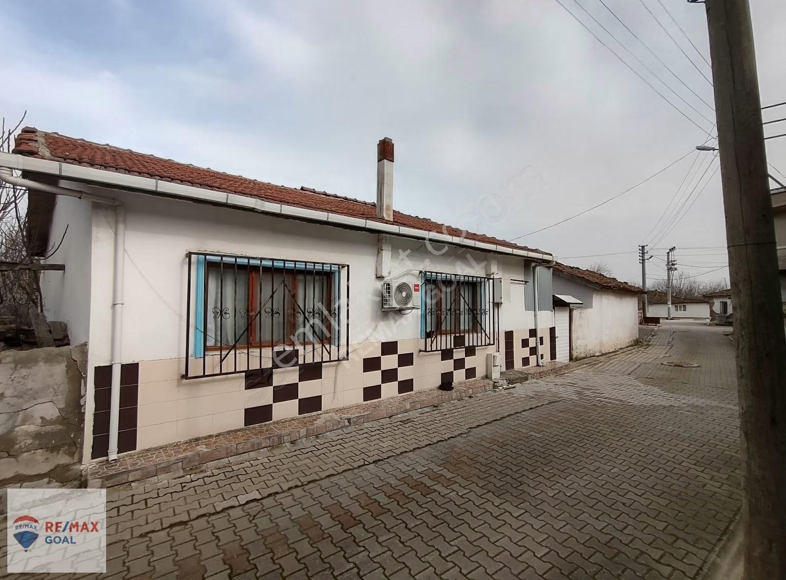 Remax Şirvan'dan Çanakkale Biga'da Satılık 2+1 Müstakil Ev - Görsel 17