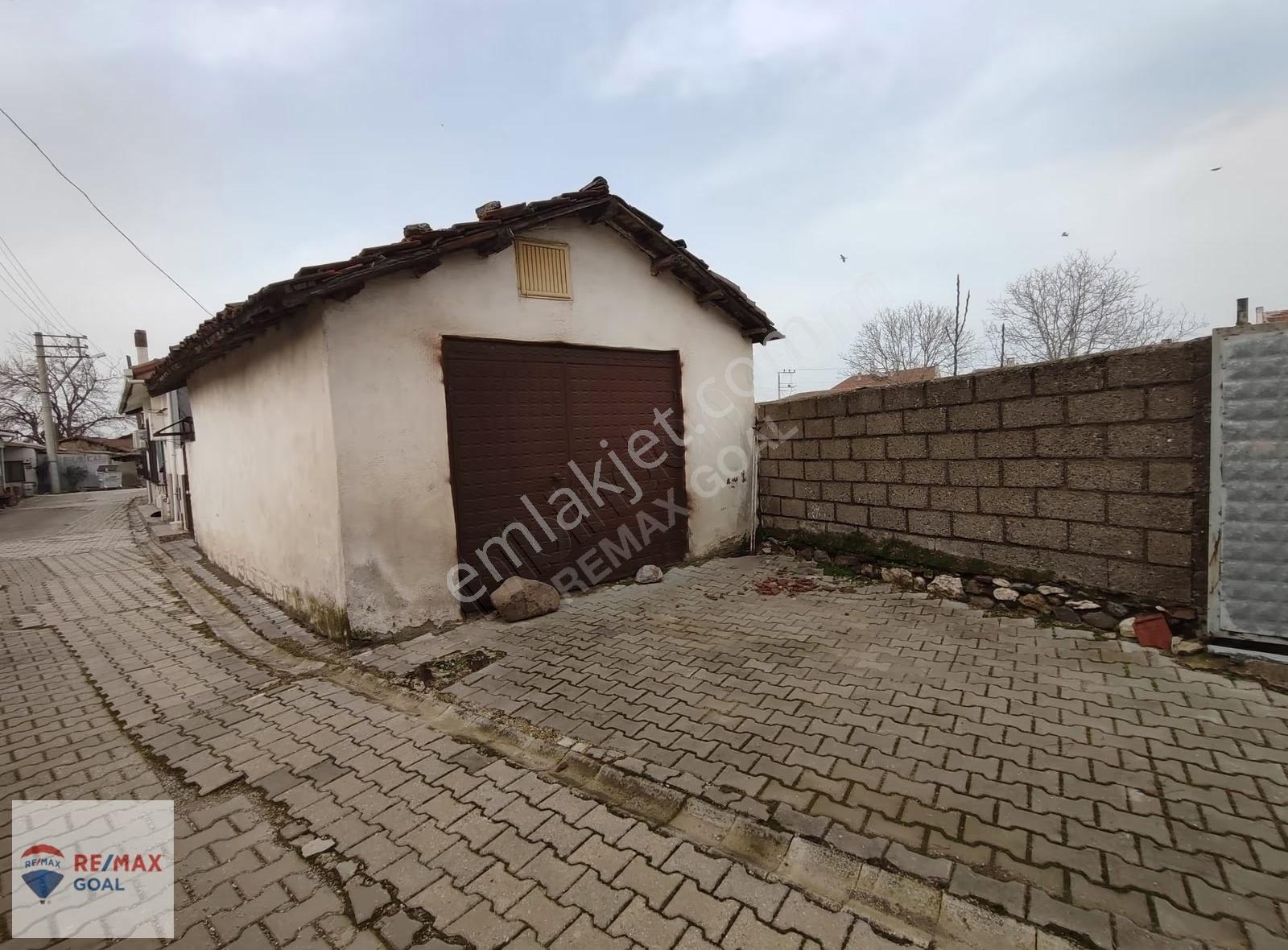 Remax Şirvan'dan Çanakkale Biga'da Satılık 2+1 Müstakil Ev - Görsel 11