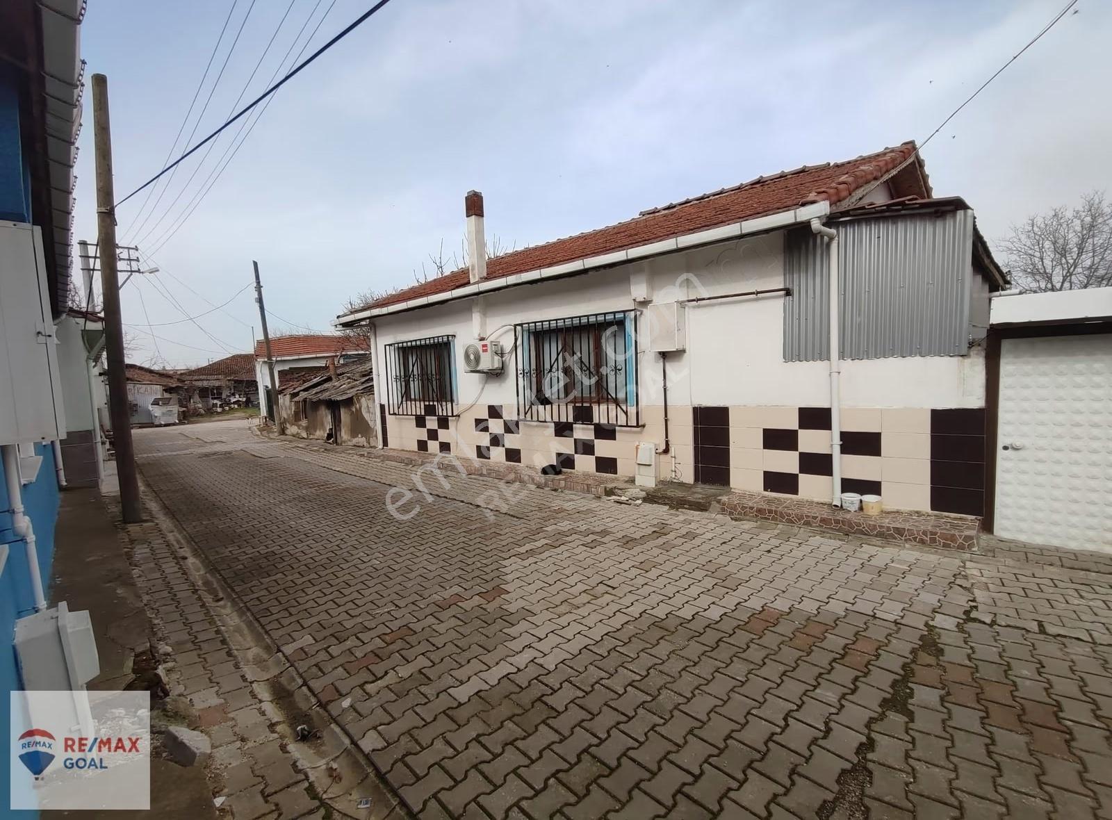 Remax Şirvan'dan Çanakkale Biga'da Satılık 2+1 Müstakil Ev - Görsel 15