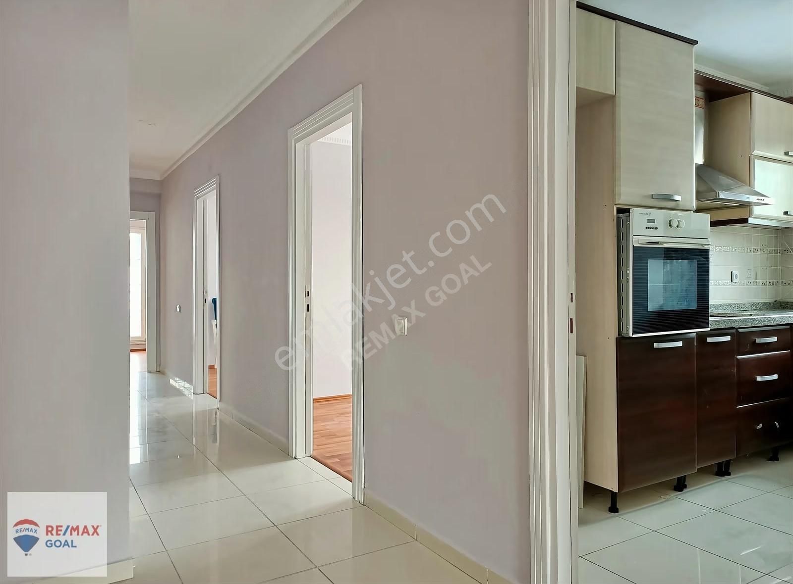 Bölgenin En Gözde Ve Nezih Sitelerinden Sweet Home'da 3+1 Daire - Görsel 13