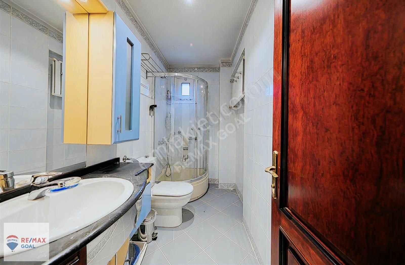 Erenköyde 300 M² Net Ferah 5+1 | Eşyalı | Güvenlikli - Görsel 16