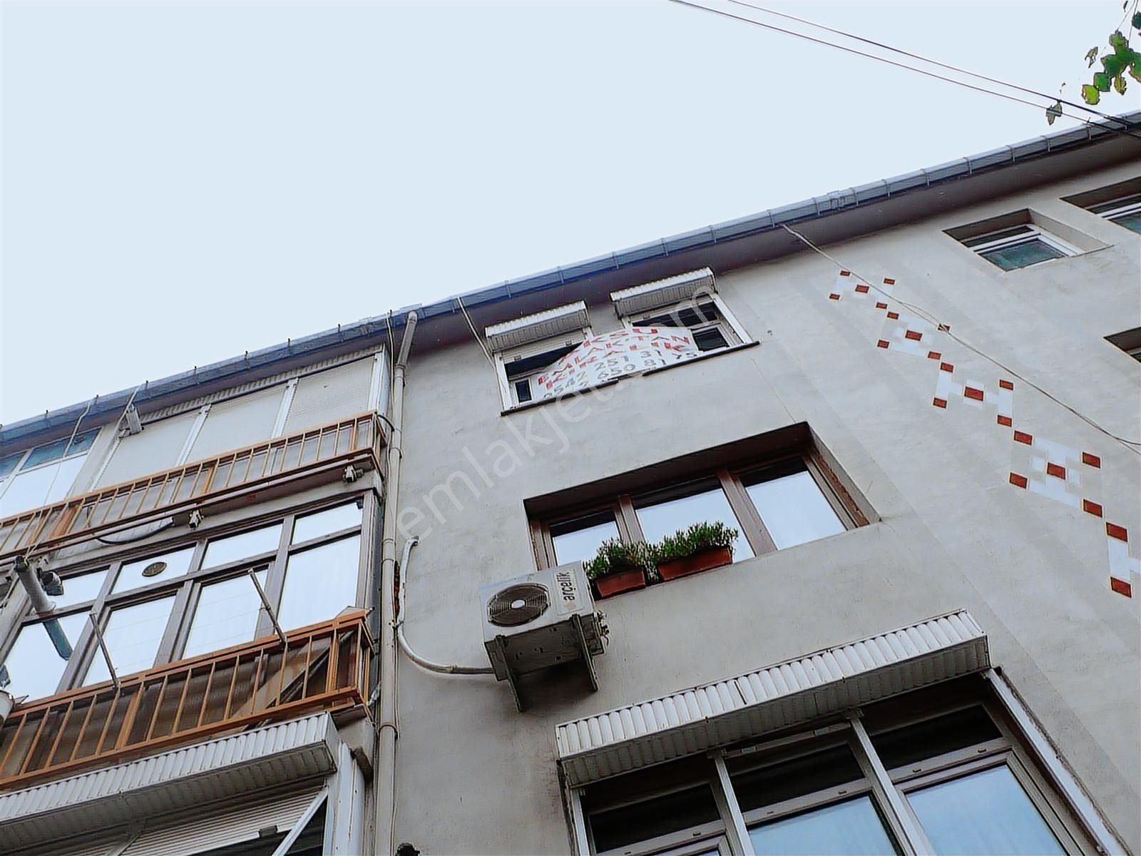 Sitede, Metroya Ve Otobüs Durağına Yakın Temiz 2+1 Bakımlı Daire - Görsel 24