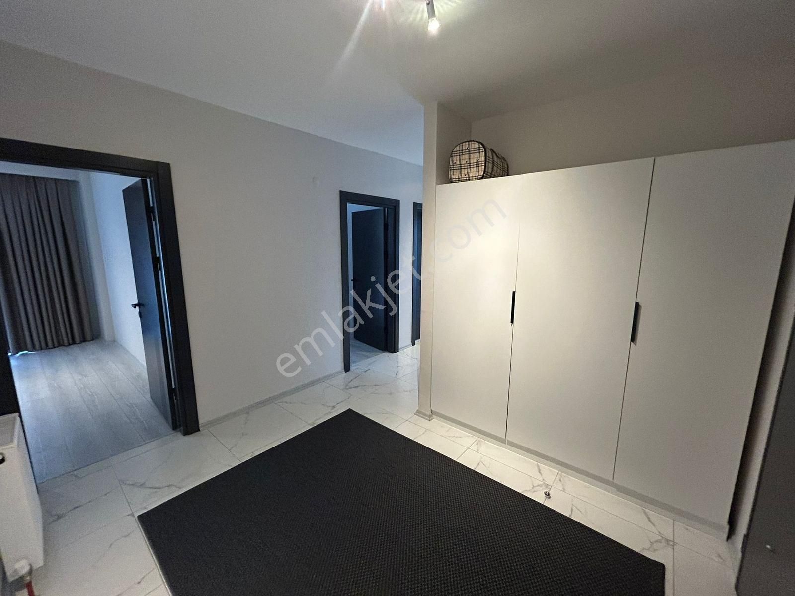 Cumhuriyet Mahallesinde Okullara Ve Podyum Parka Yakın 3+1 Daire - Görsel 10