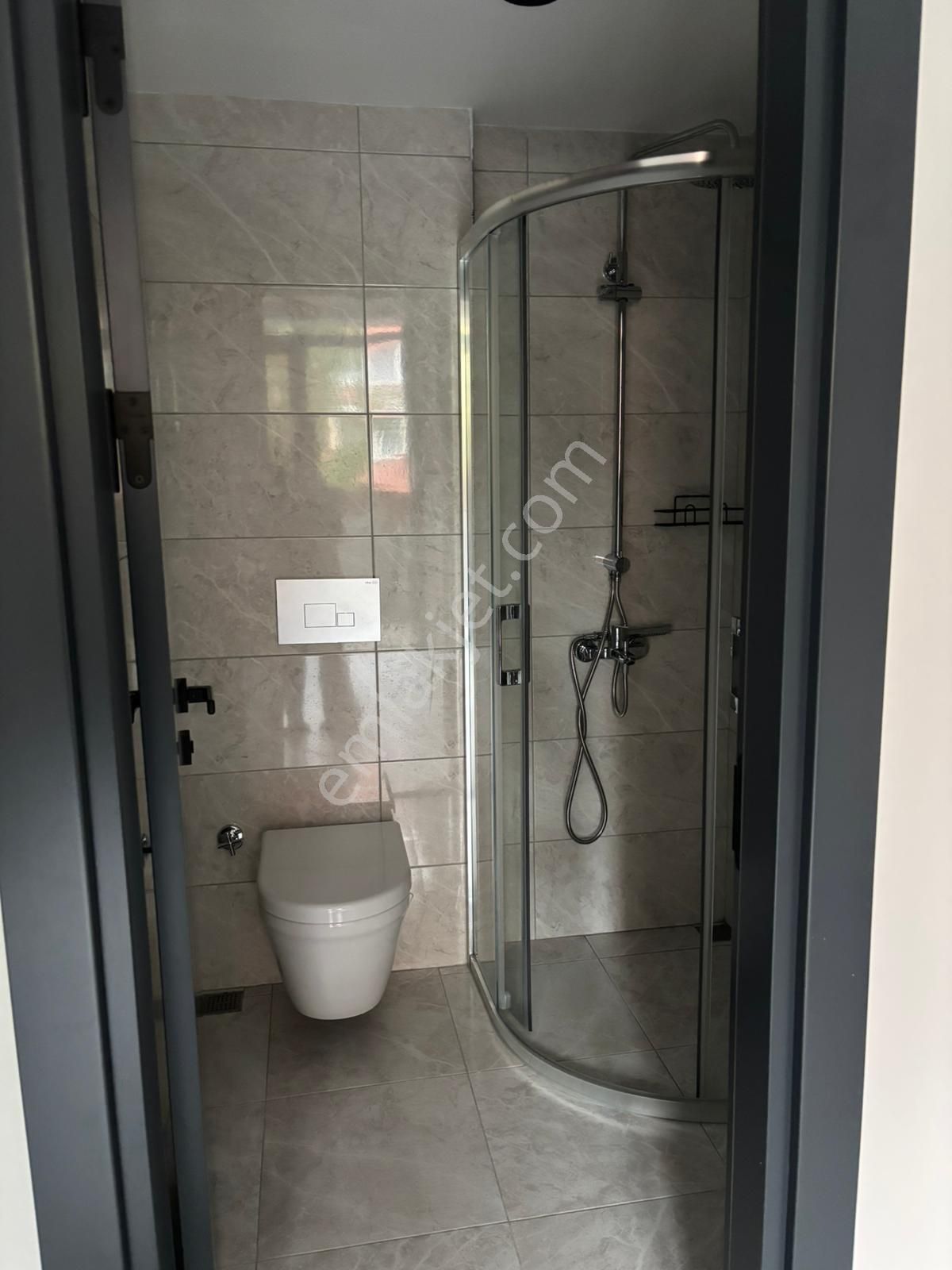 Cumhuriyet Mahallesinde Okullara Ve Podyum Parka Yakın 3+1 Daire - Görsel 6