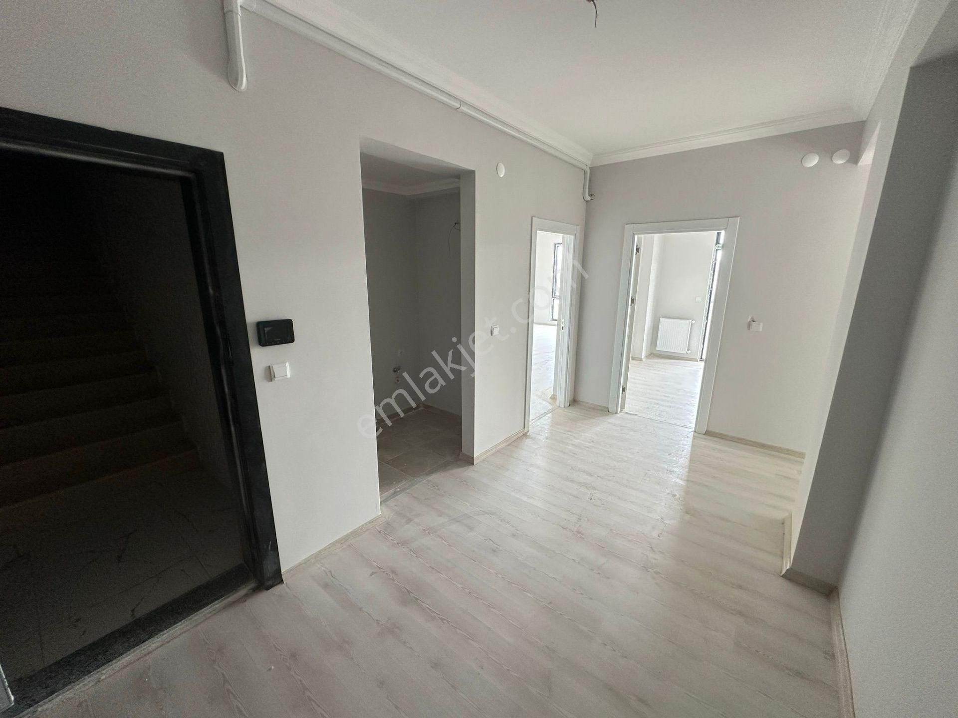 Trabzon Çukurçayır'da Kiralık 3+1 Sıfır Daire - Görsel 25