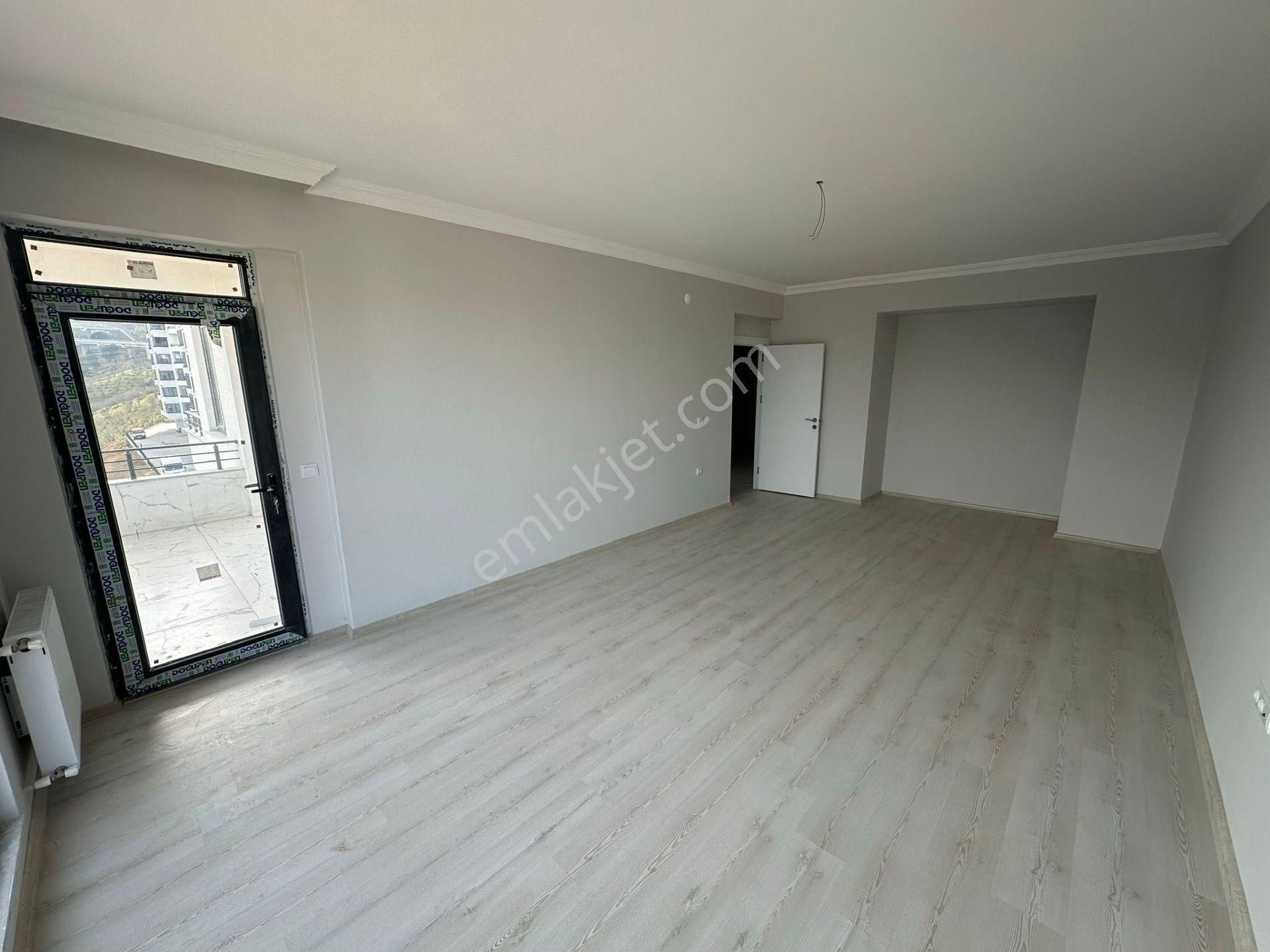 Trabzon Çukurçayır'da Kiralık 3+1 Sıfır Daire - Görsel 9