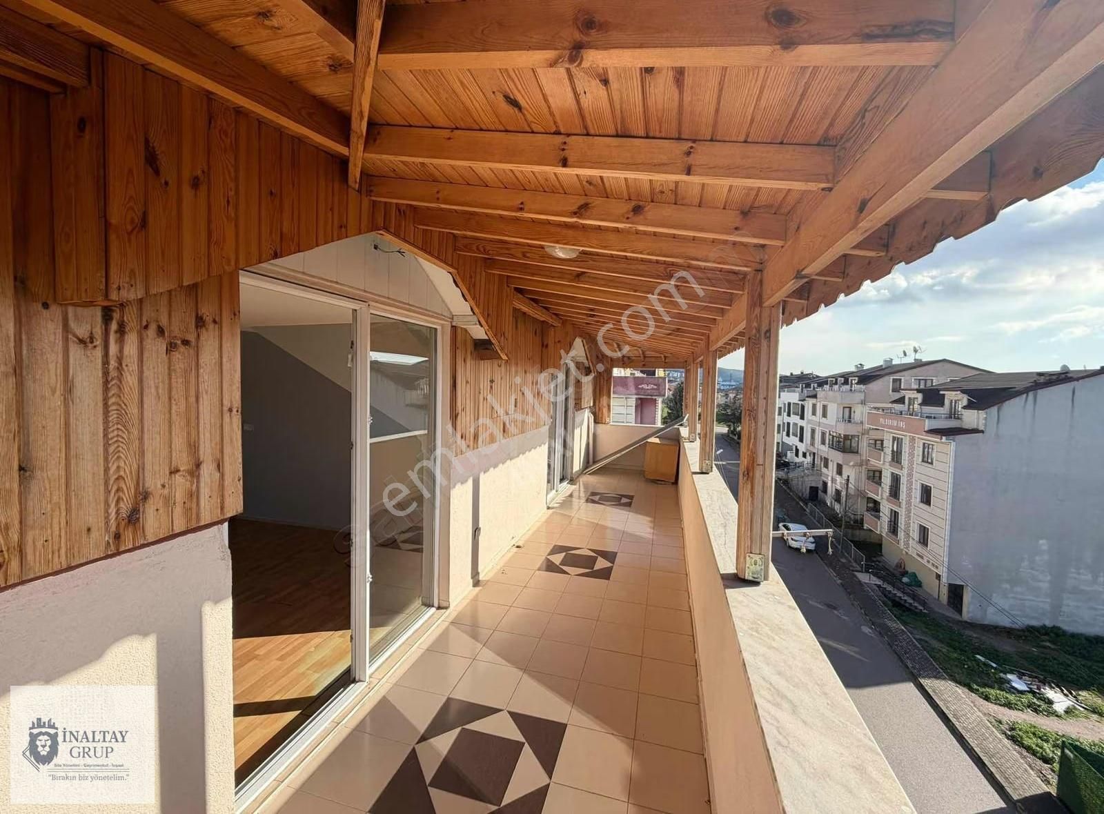 Körfez'de Satılık 5+1 Çatı Dubleks Daire - 180m² Net - Görsel 11