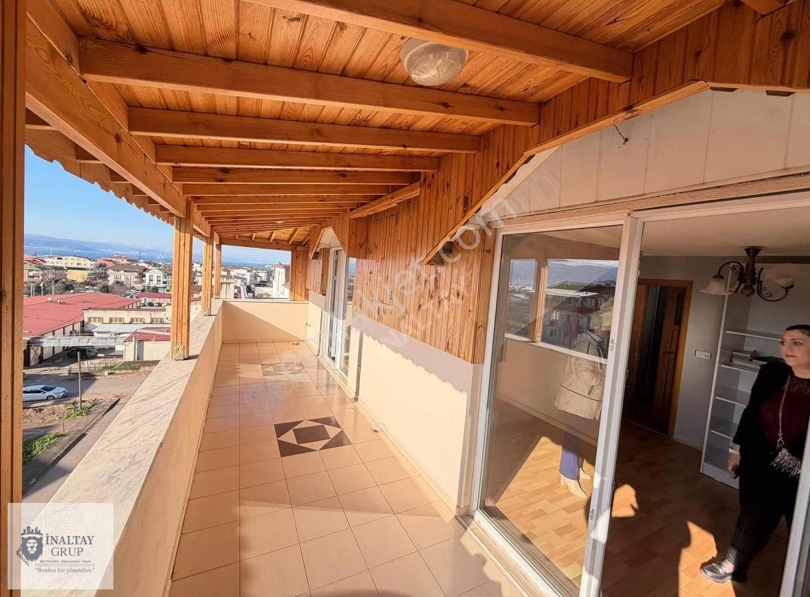 Körfez'de Satılık 5+1 Çatı Dubleks Daire - 180m² Net - Görsel 10