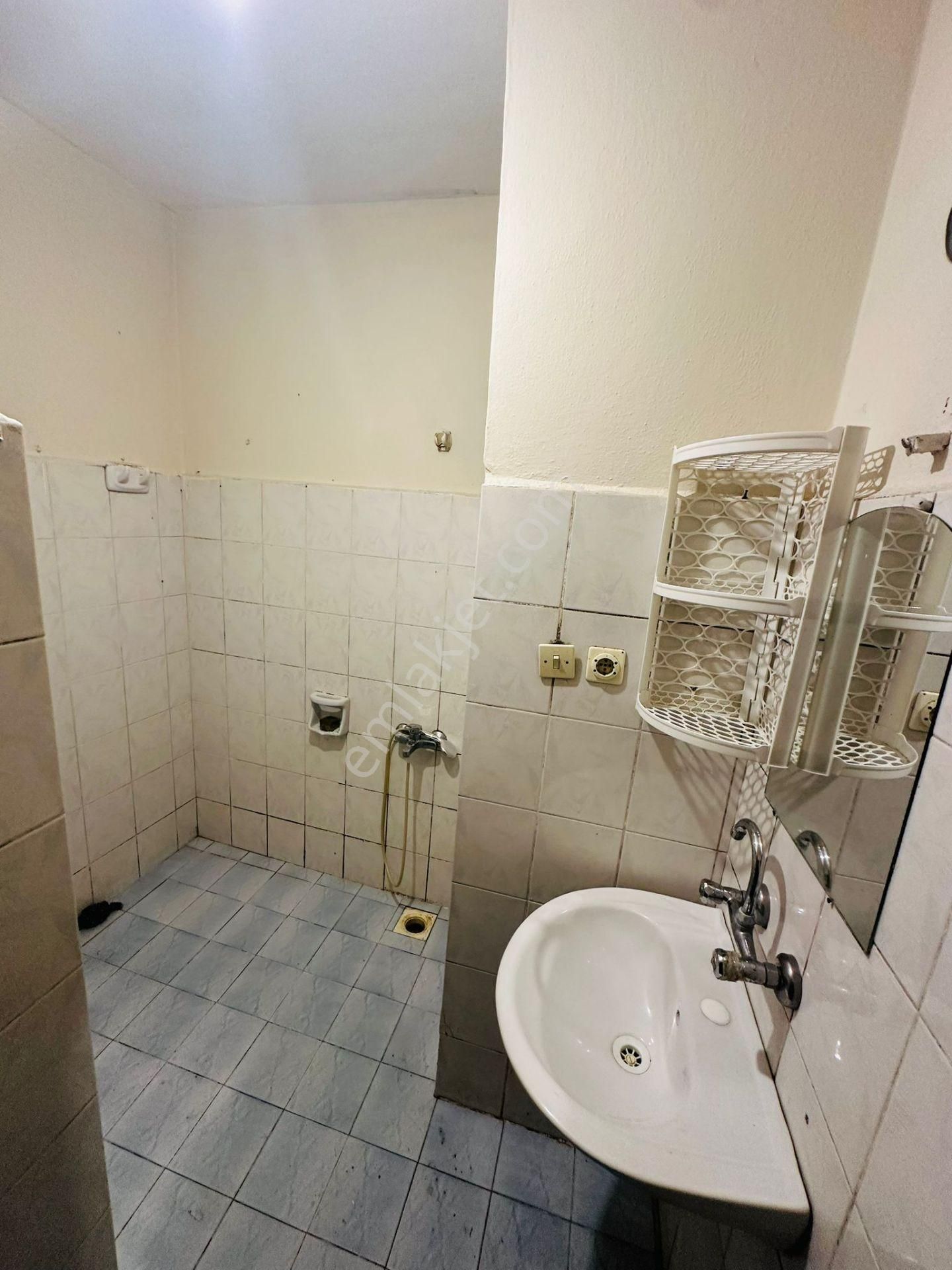 İsmetpaşa Mah 2+1 120m2 Kiralık 1.kat Daire Doğalgaz Sobalı - Görsel 7