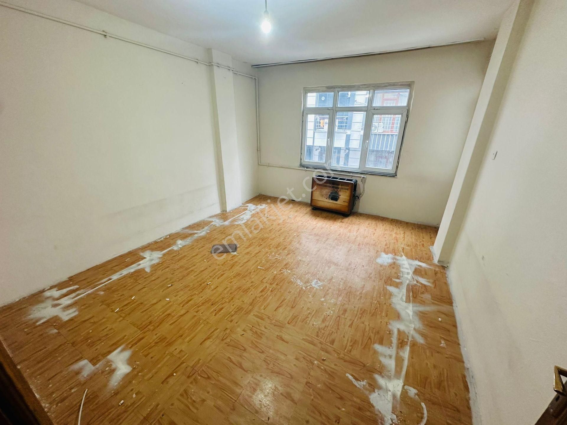İsmetpaşa Mah 2+1 120m2 Kiralık 1.kat Daire Doğalgaz Sobalı - Görsel 3