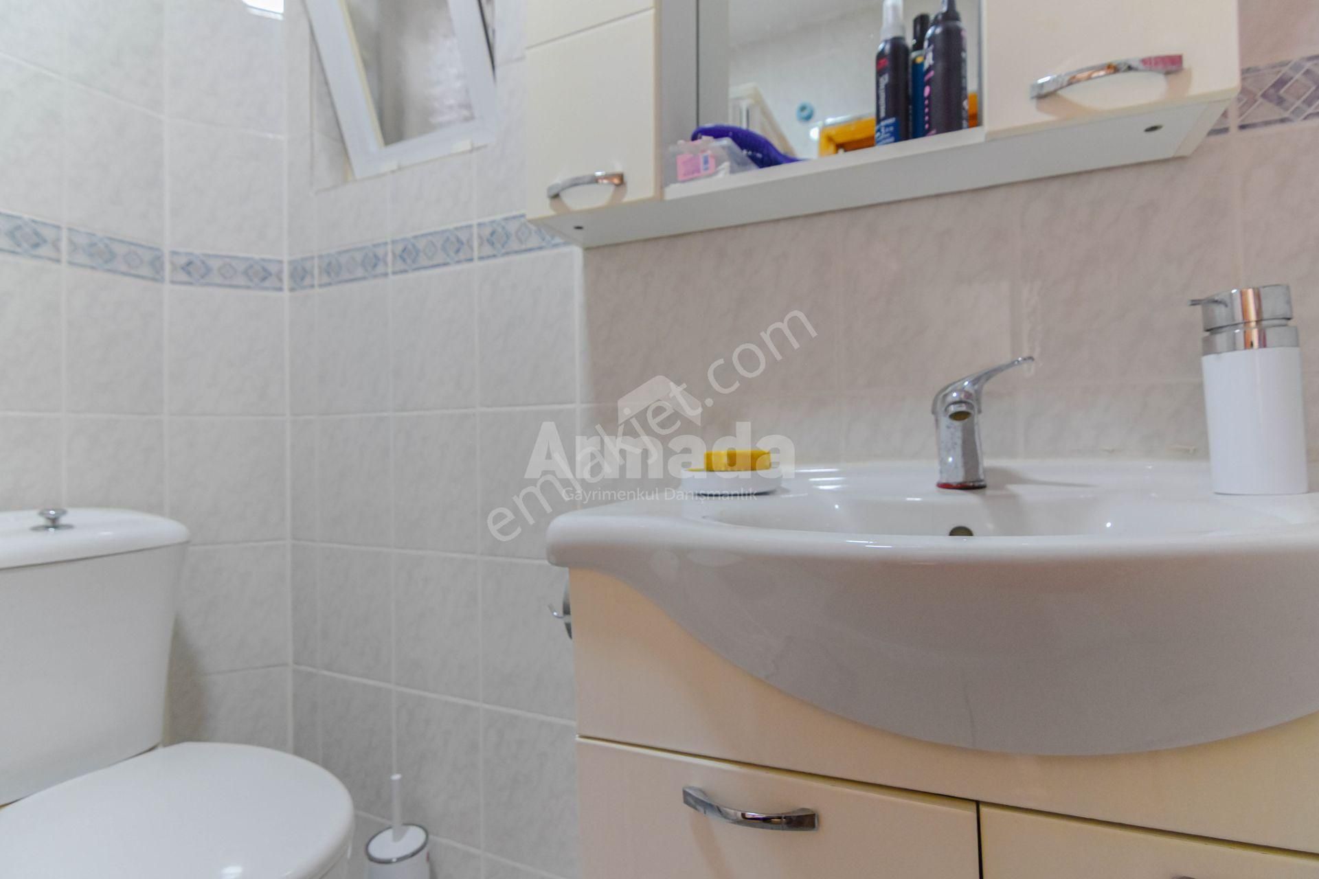 Kuşadası'nda Havuzlu Sitede Satılık 2+1 Villa - Görsel 21