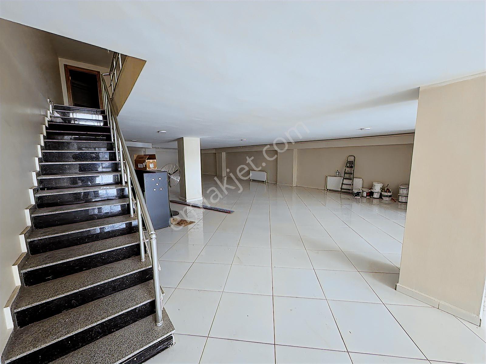 Emek Emlak'tan Ana Cadde Üzeri Kiralık 380 M2 Asma Katlı Dükkan - Görsel 10