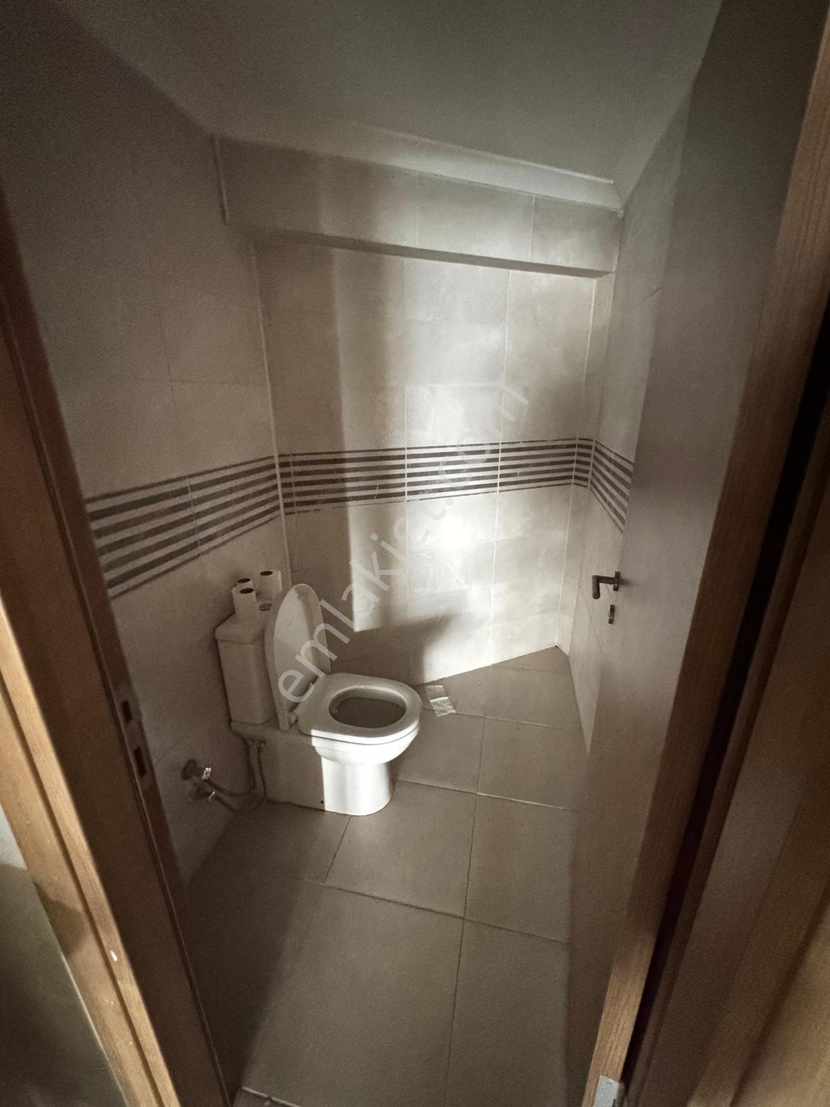 Emek Emlak'tan Ana Cadde Üzeri Kiralık 380 M2 Asma Katlı Dükkan - Görsel 15