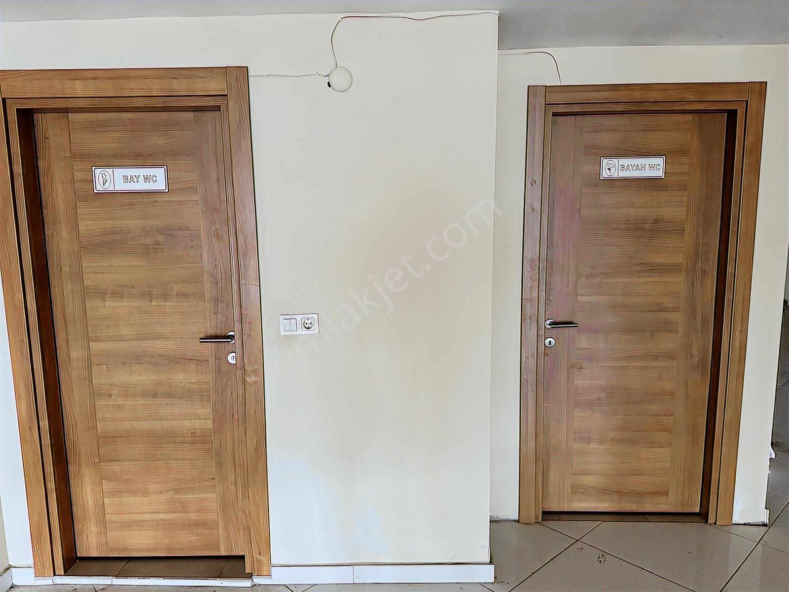 Emek Emlak'tan Ana Cadde Üzeri Kiralık 380 M2 Asma Katlı Dükkan - Görsel 6