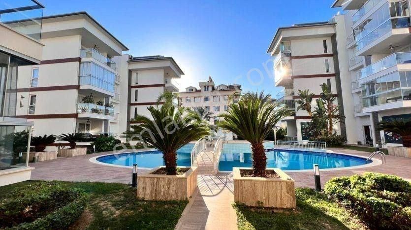 Alanya Oba’da Satılık 2+1 Şık & Tam Eşyalı Daire