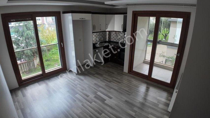 Karşıyaka Örnekköy Mahallesinde 2+1 Kiralık Daire - Görsel 17