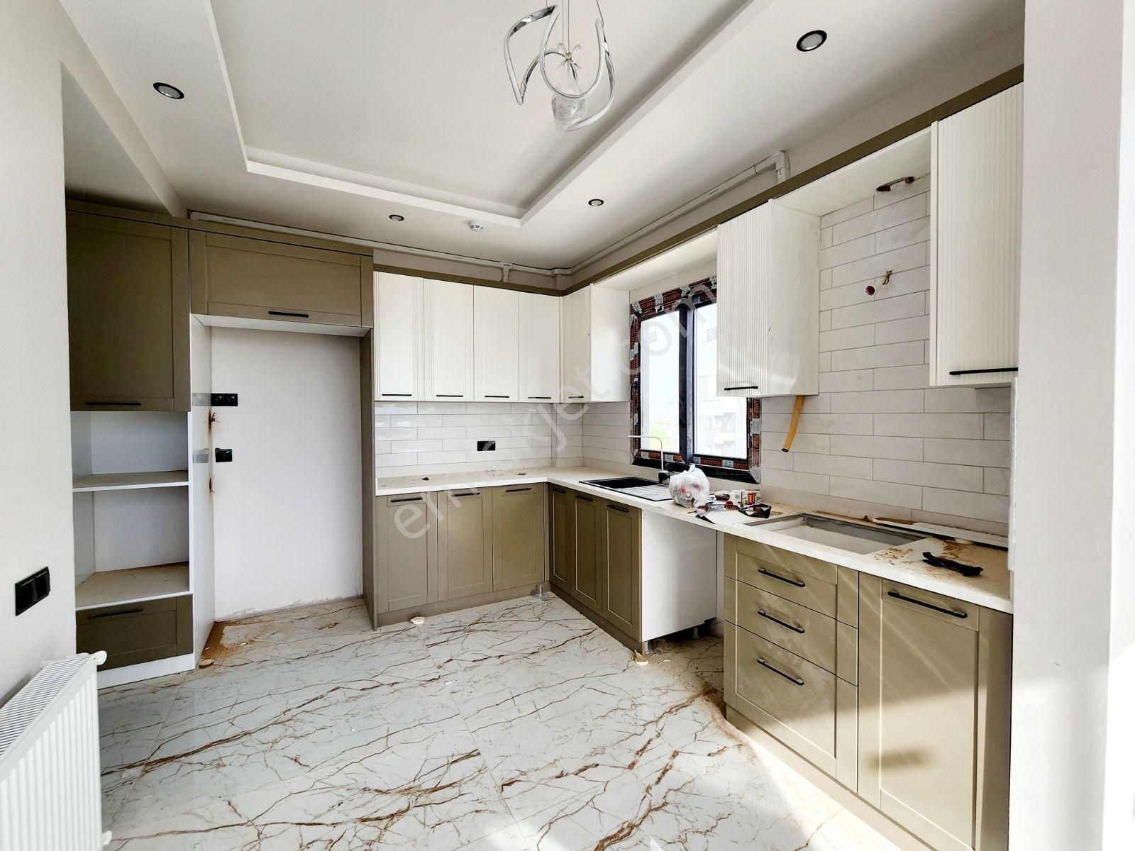 Hcl'den Sıfır 2,5+1 Mızrak Sitesinde Kiralık Daireler/mezitli - Görsel 23