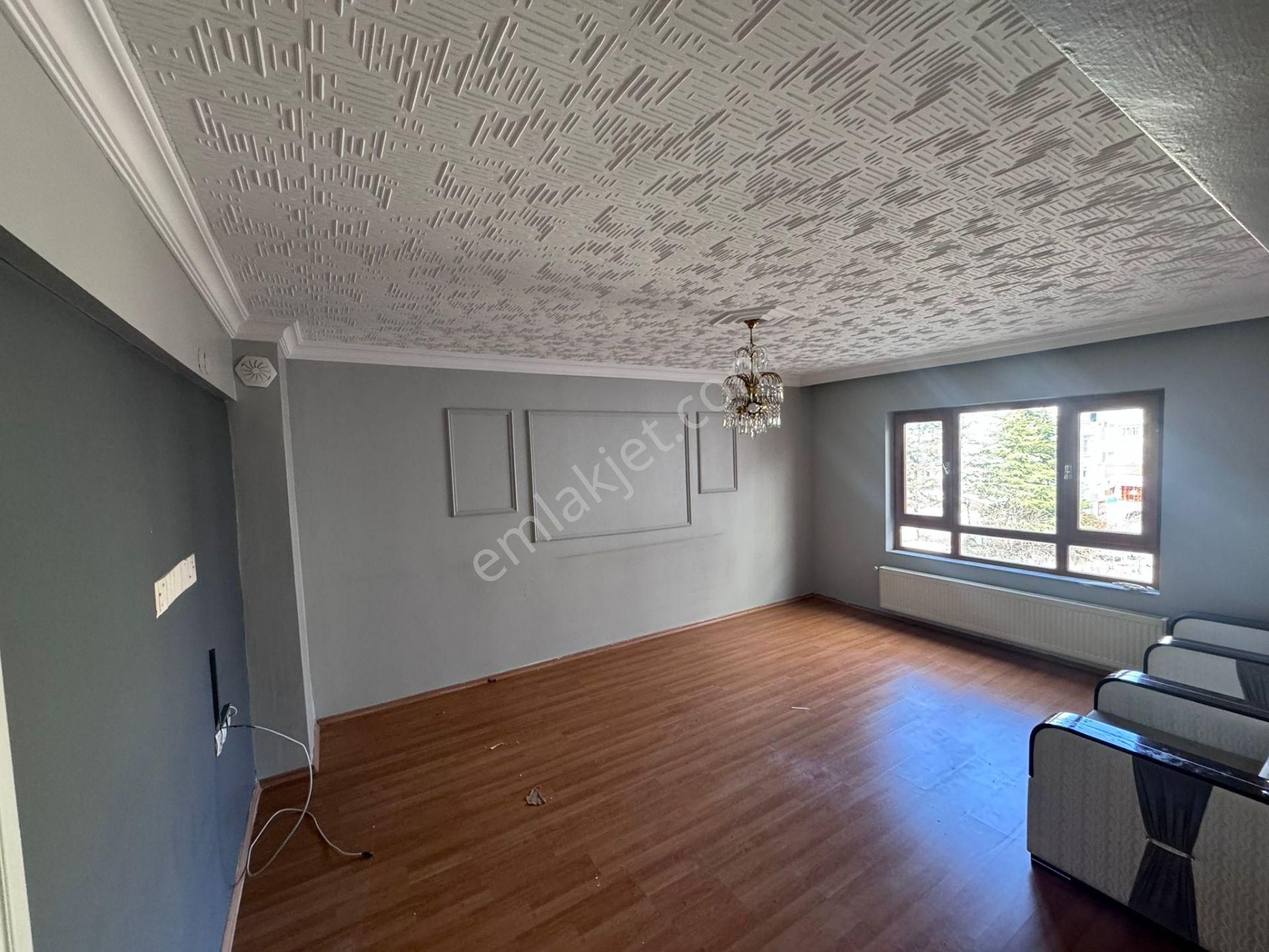 30 Ağustos Mahallesinde Katta Kiralık 3+1 - Görsel 7