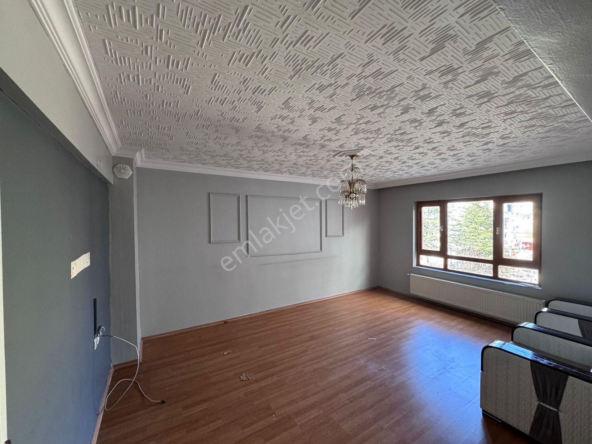 30 Ağustos Mahallesinde Katta Kiralık 3+1 - Görsel 15