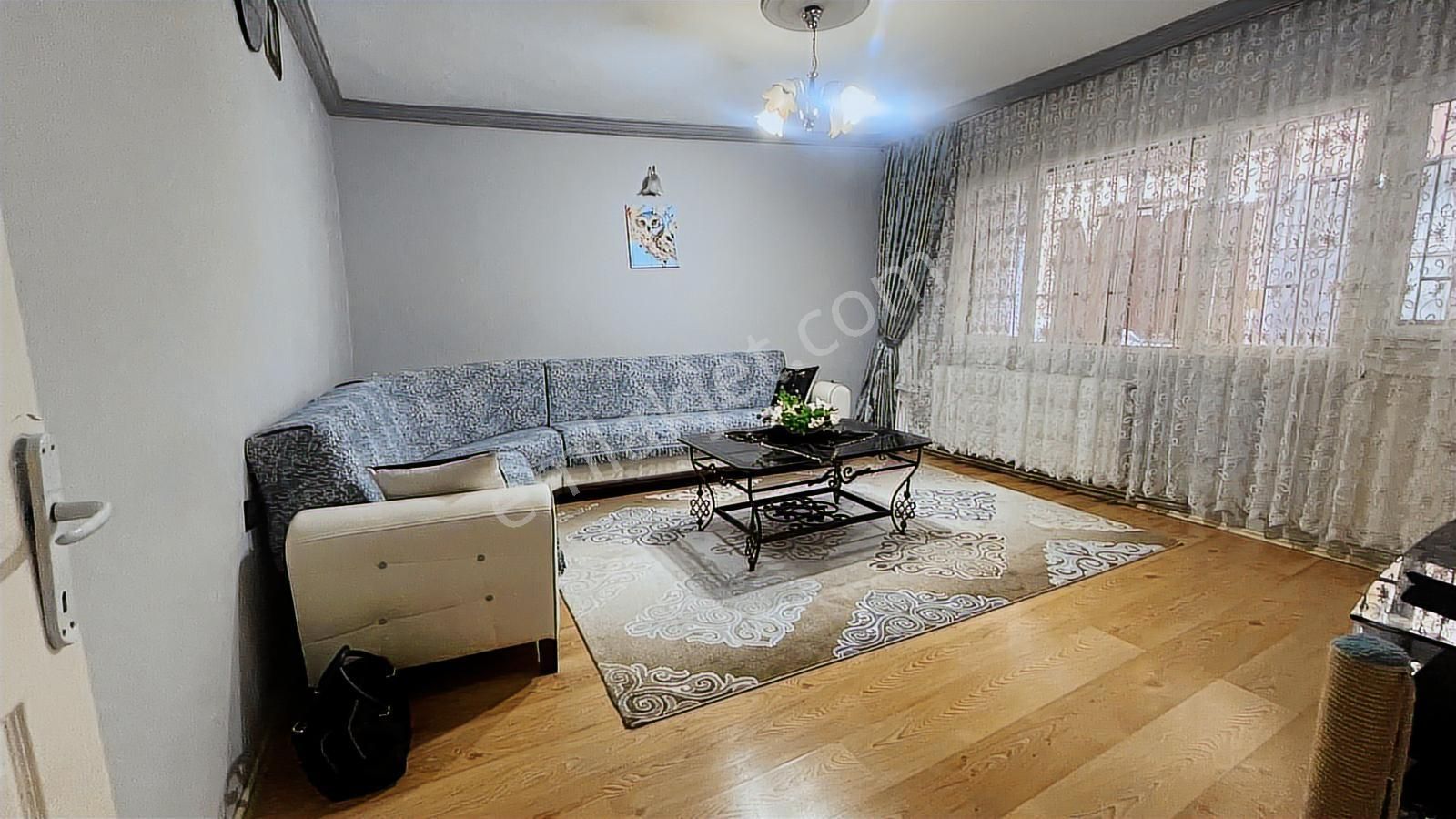 İzmir B. Çiğli Yeni Mahallede Satılık 2+1 Daire Cb Ph - Görsel 24