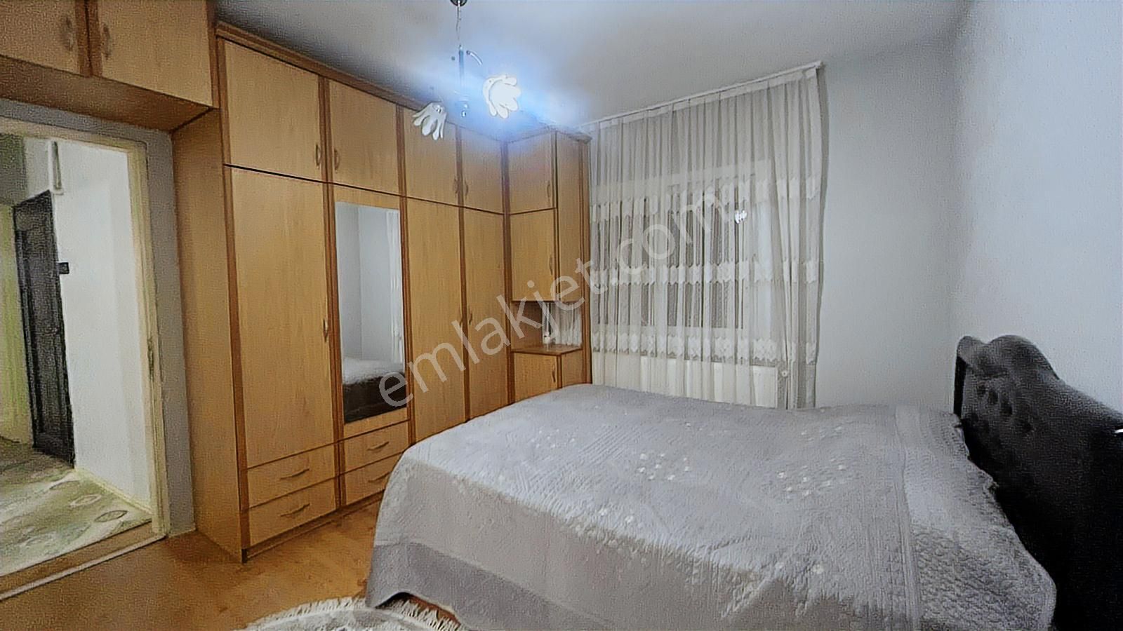 İzmir B. Çiğli Yeni Mahallede Satılık 2+1 Daire Cb Ph - Görsel 4