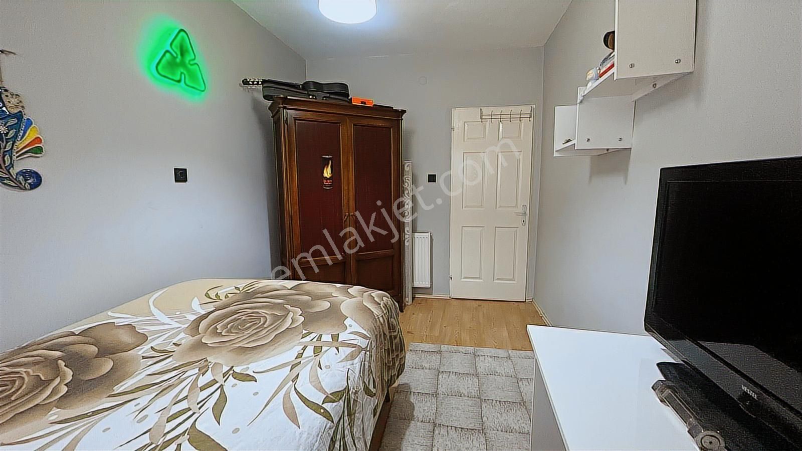 İzmir B. Çiğli Yeni Mahallede Satılık 2+1 Daire Cb Ph - Görsel 28