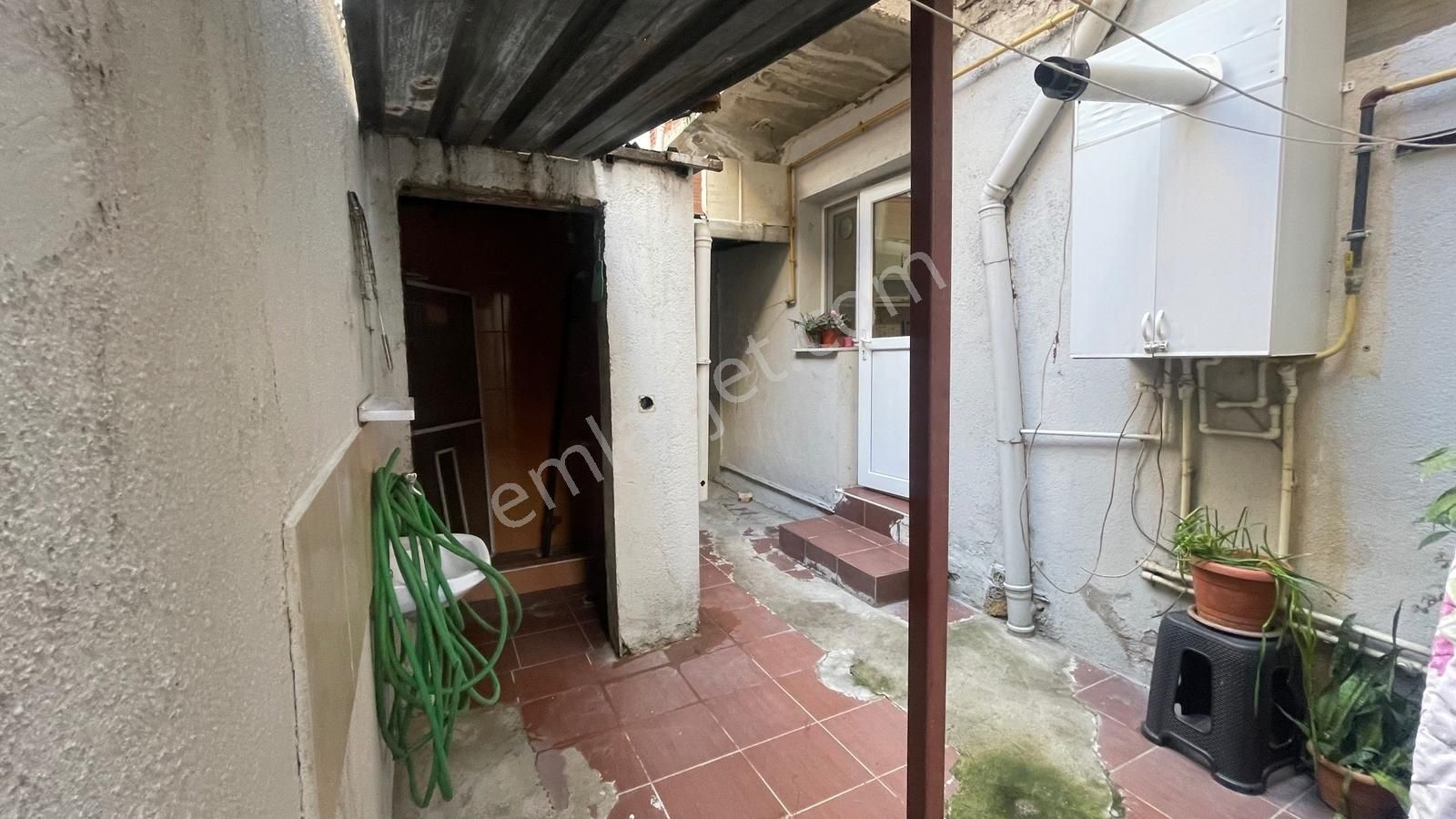 İzmir B. Çiğli Yeni Mahallede Satılık 2+1 Daire Cb Ph - Görsel 15