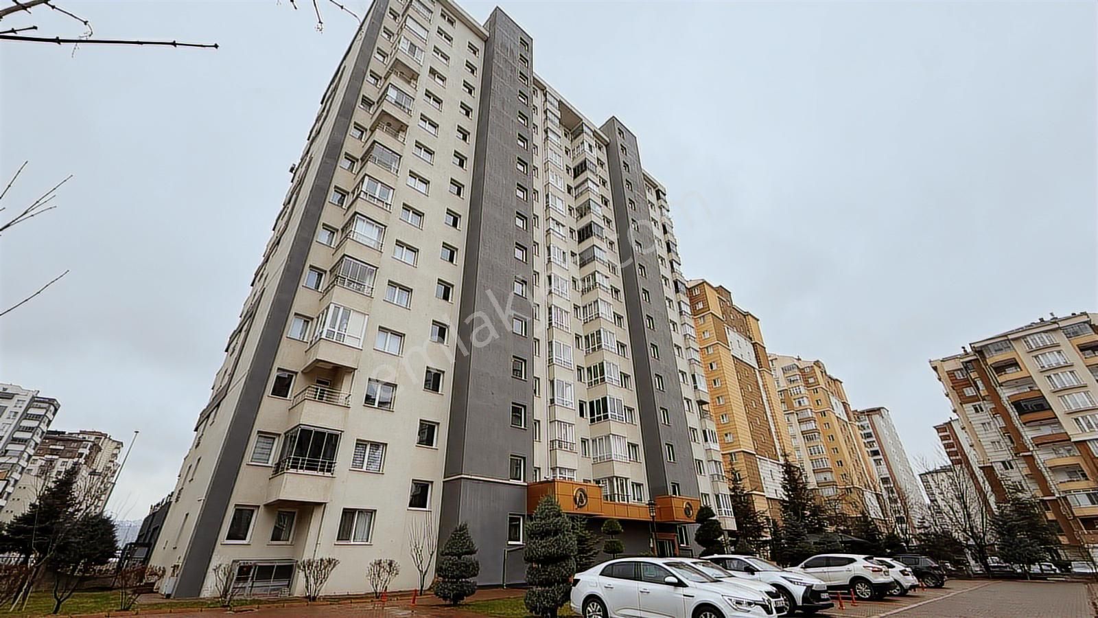 Talas Mevlanada En Yapı Kalitesi Enparkta Satılık 3+1