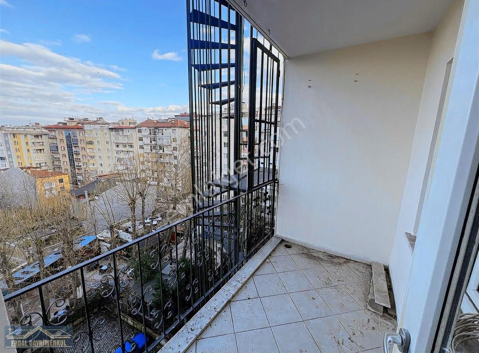 Bölgenin En Lüx Sitesinde 3+1 - Görsel 16