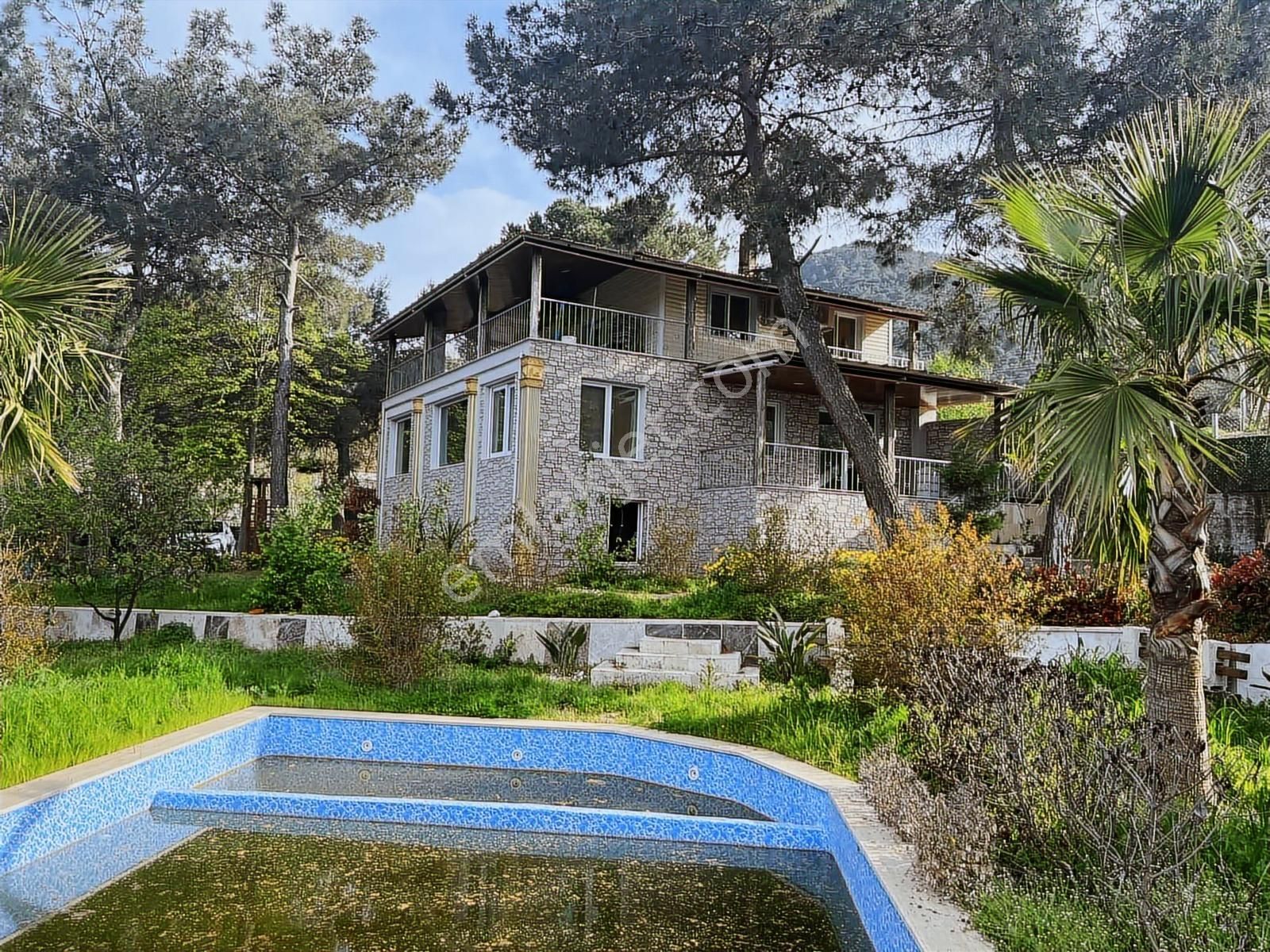 Satılık Menderes Degirmenderede Yazlıık Ev