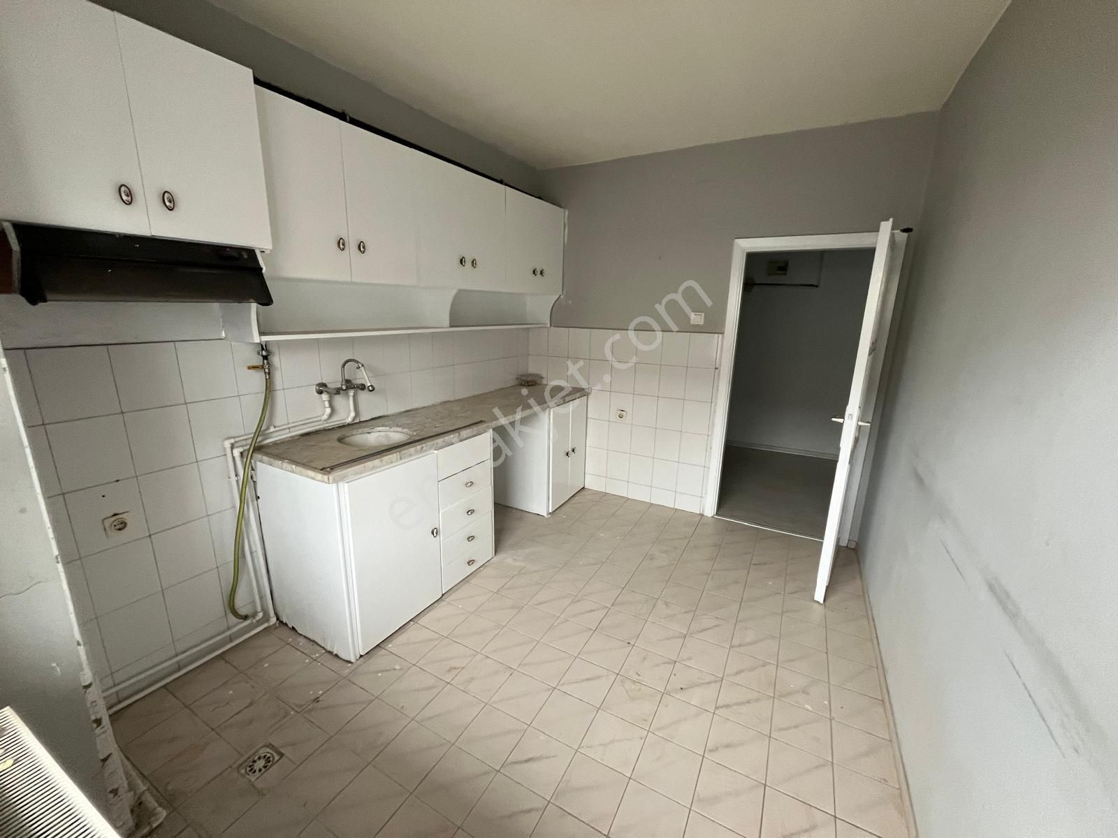 Trabzon Fatih'te Kiralık 3+1 Daire - Görsel 5