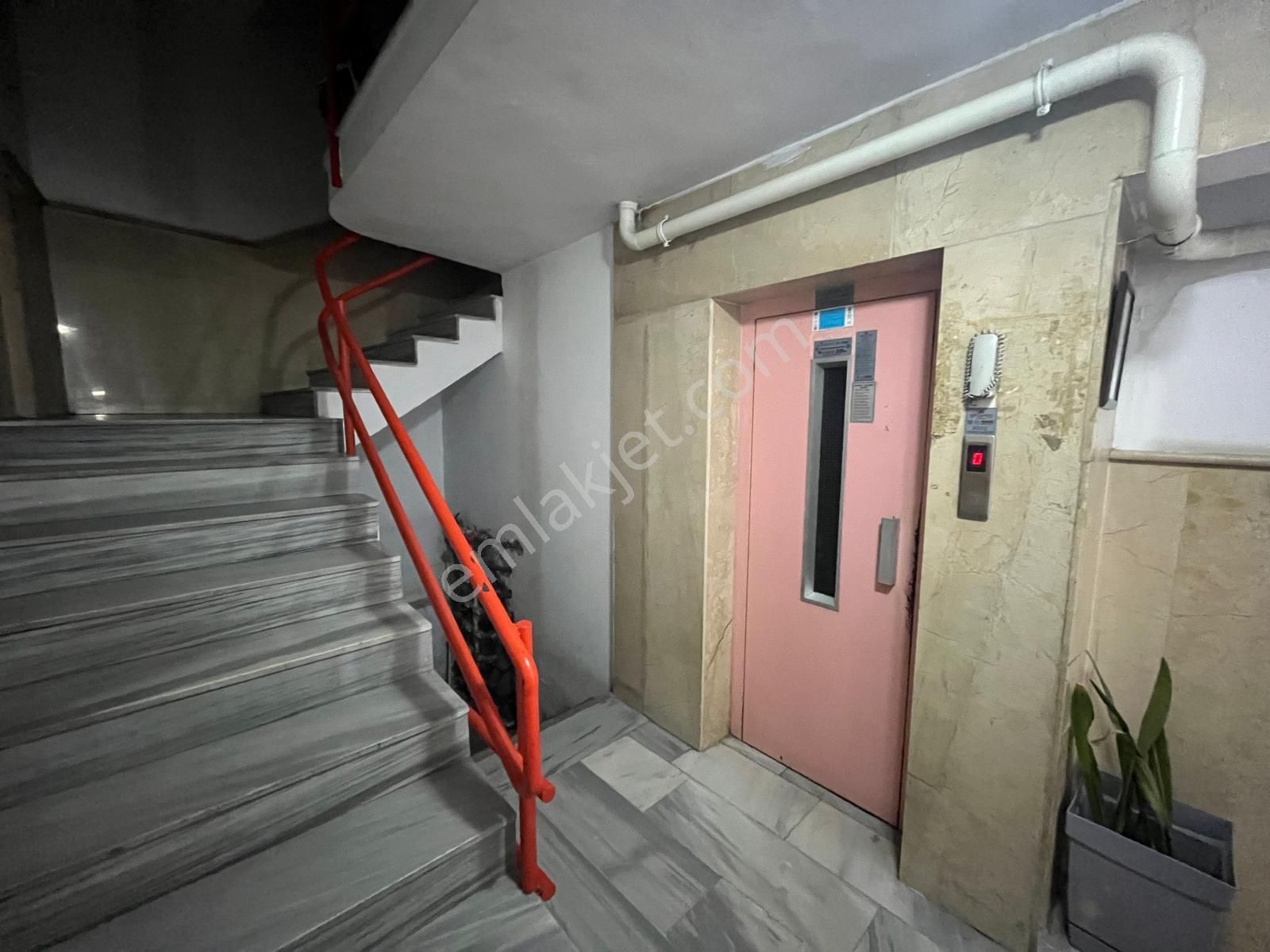 Trabzon Fatih'te Kiralık 3+1 Daire - Görsel 12