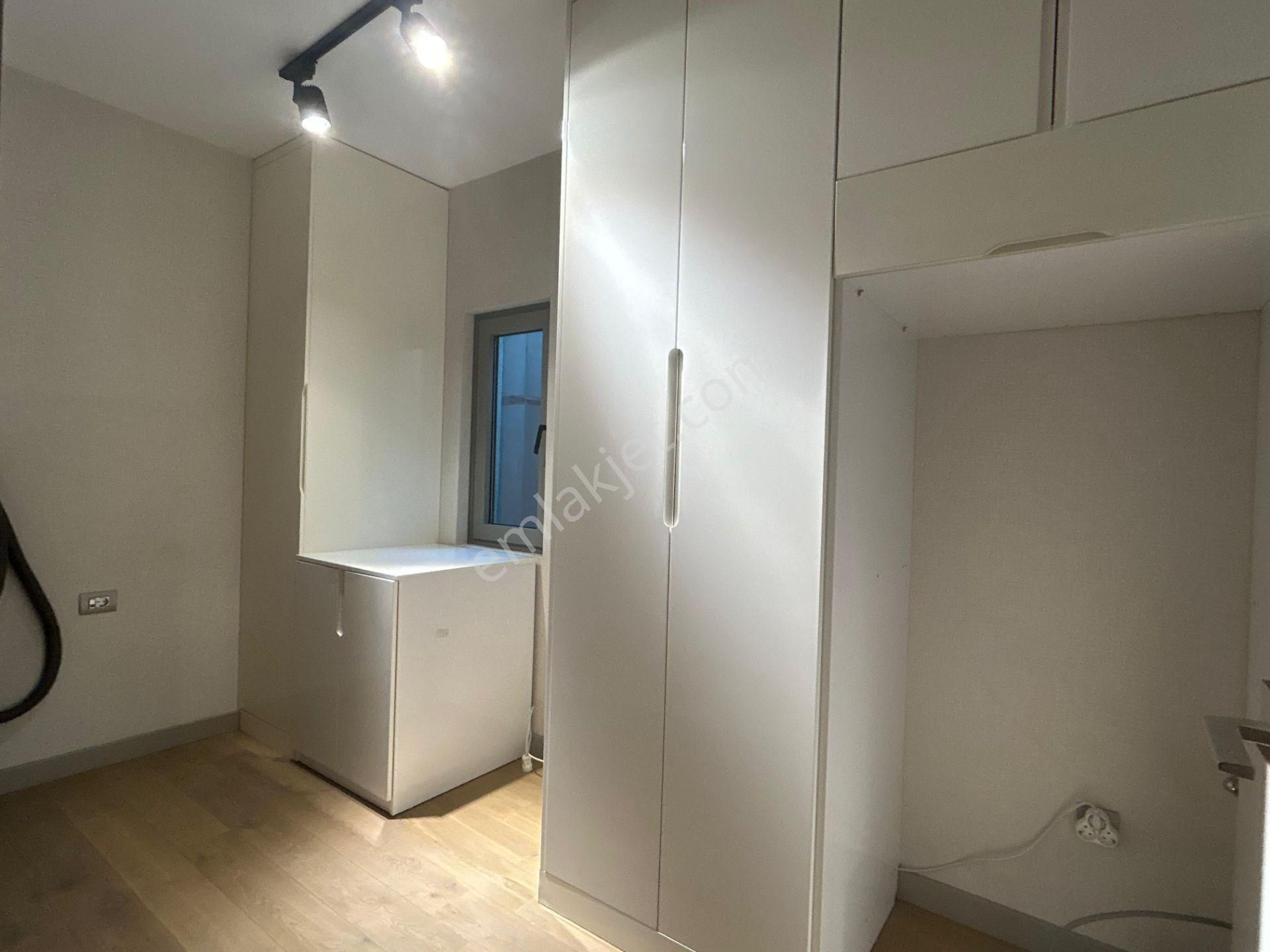 Beylerbeyi Antteras Sitesinde Kiralık Bahçe Dubleksi - Görsel 27