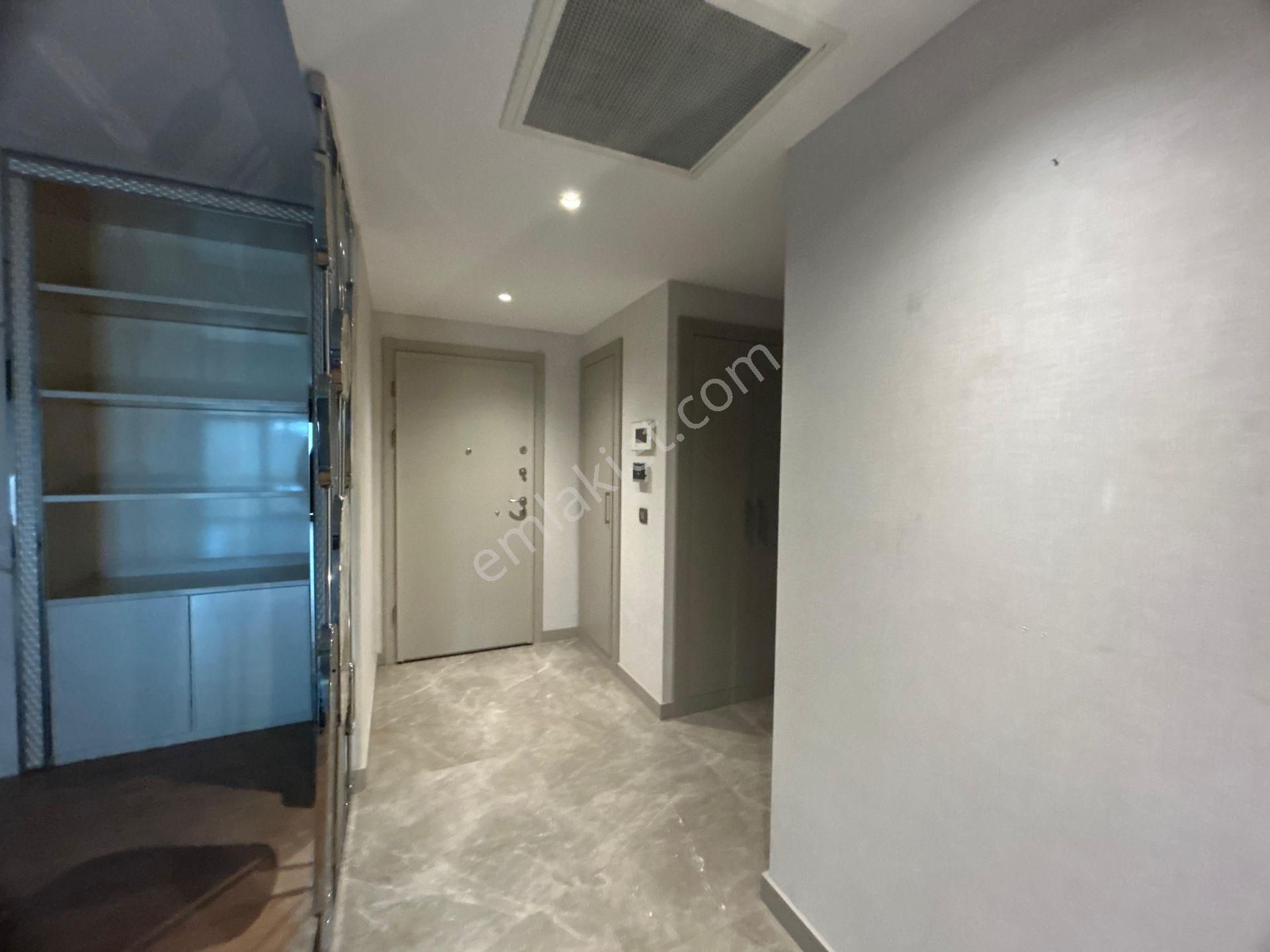Beylerbeyi Antteras Sitesinde Kiralık Bahçe Dubleksi - Görsel 29