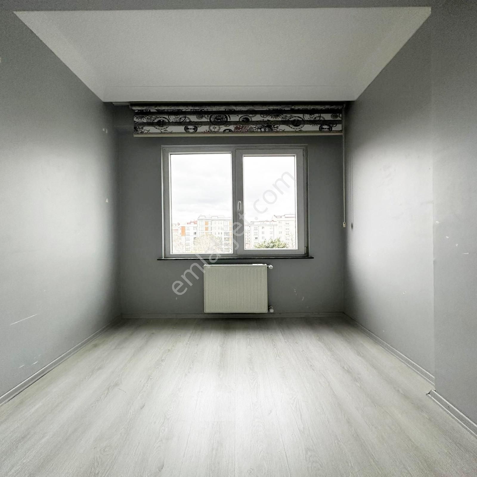 Çekmeköy Yapı Gayimenkul'den Cadde Üzerinde Kiralık Daire!!!! - Görsel 5