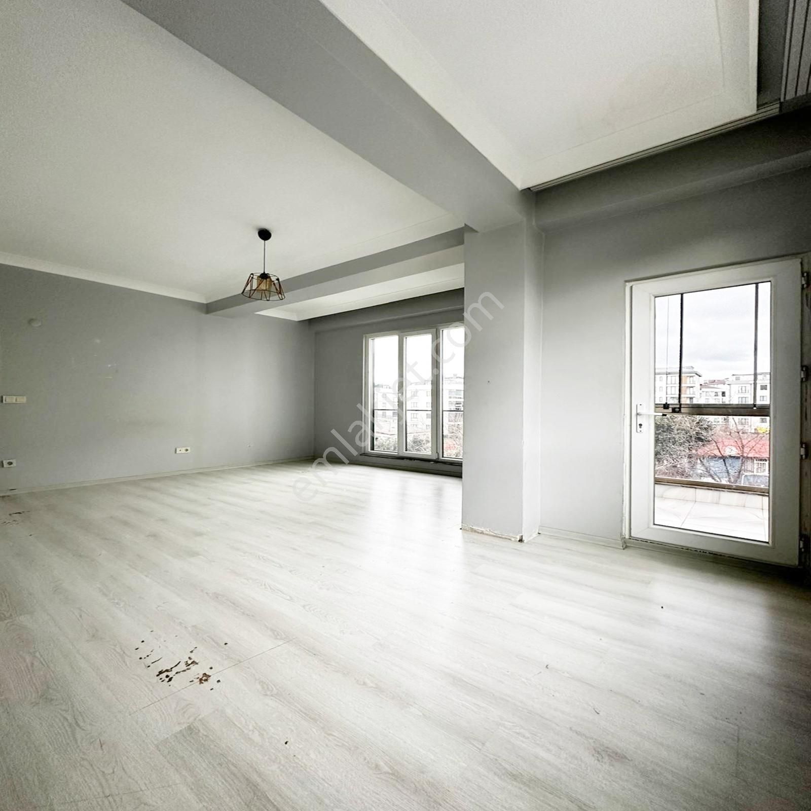 Çekmeköy Yapı Gayimenkul'den Cadde Üzerinde Kiralık Daire!!!! - Görsel 31