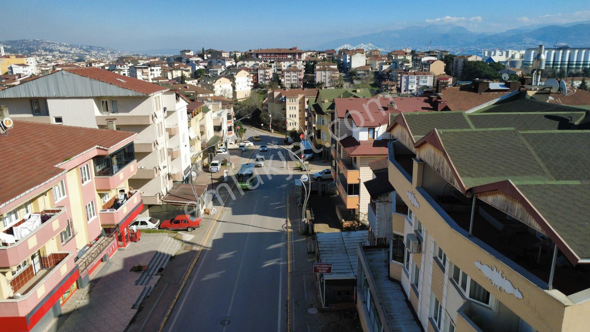 Derince’de-cumhuriyet Caddesi Üzerinde-mükemmel Konumda-fırsat Dükkan - Görsel 5