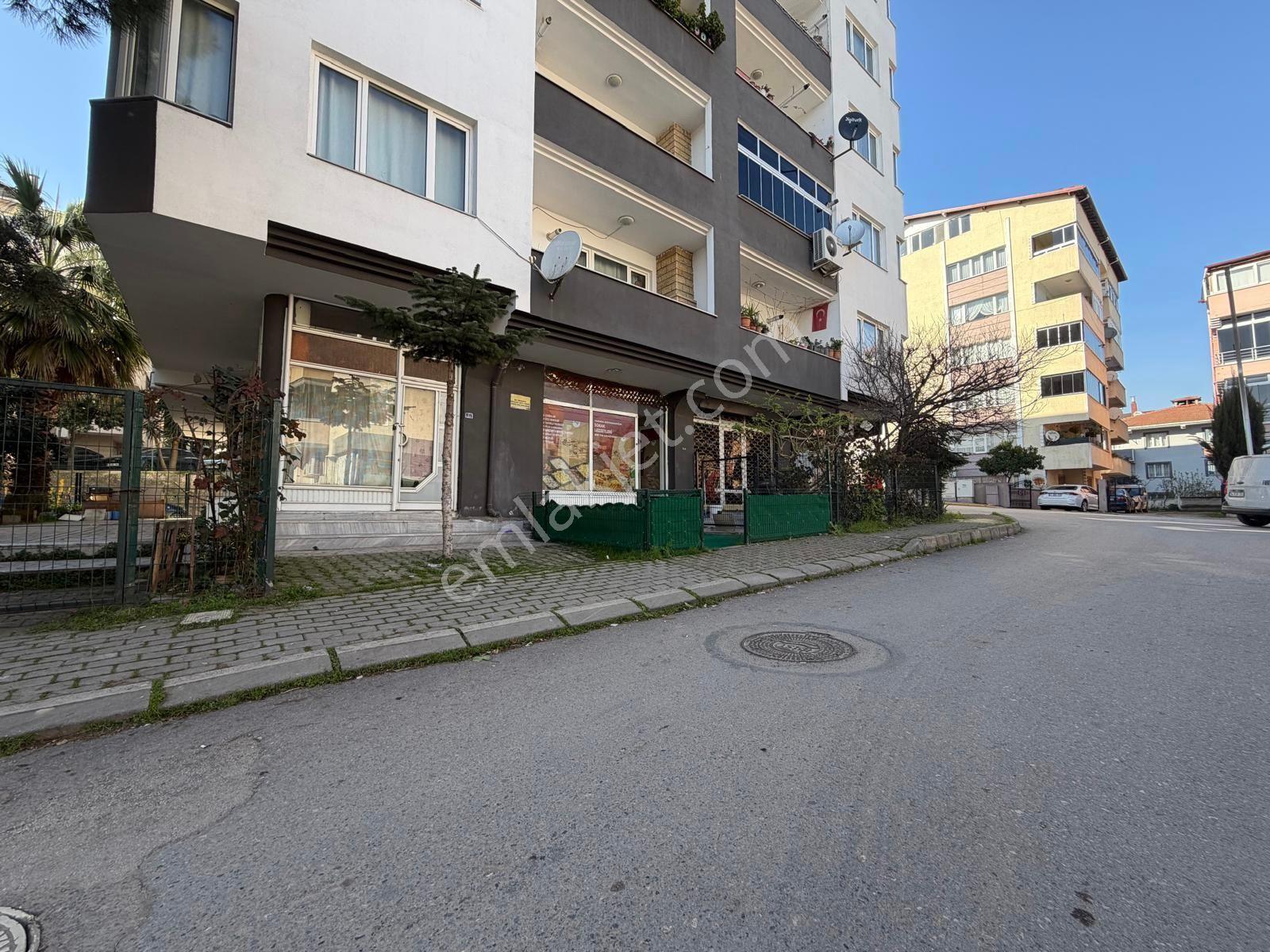 Derince’de-cumhuriyet Caddesi Üzerinde-mükemmel Konumda-fırsat Dükkan - Görsel 8