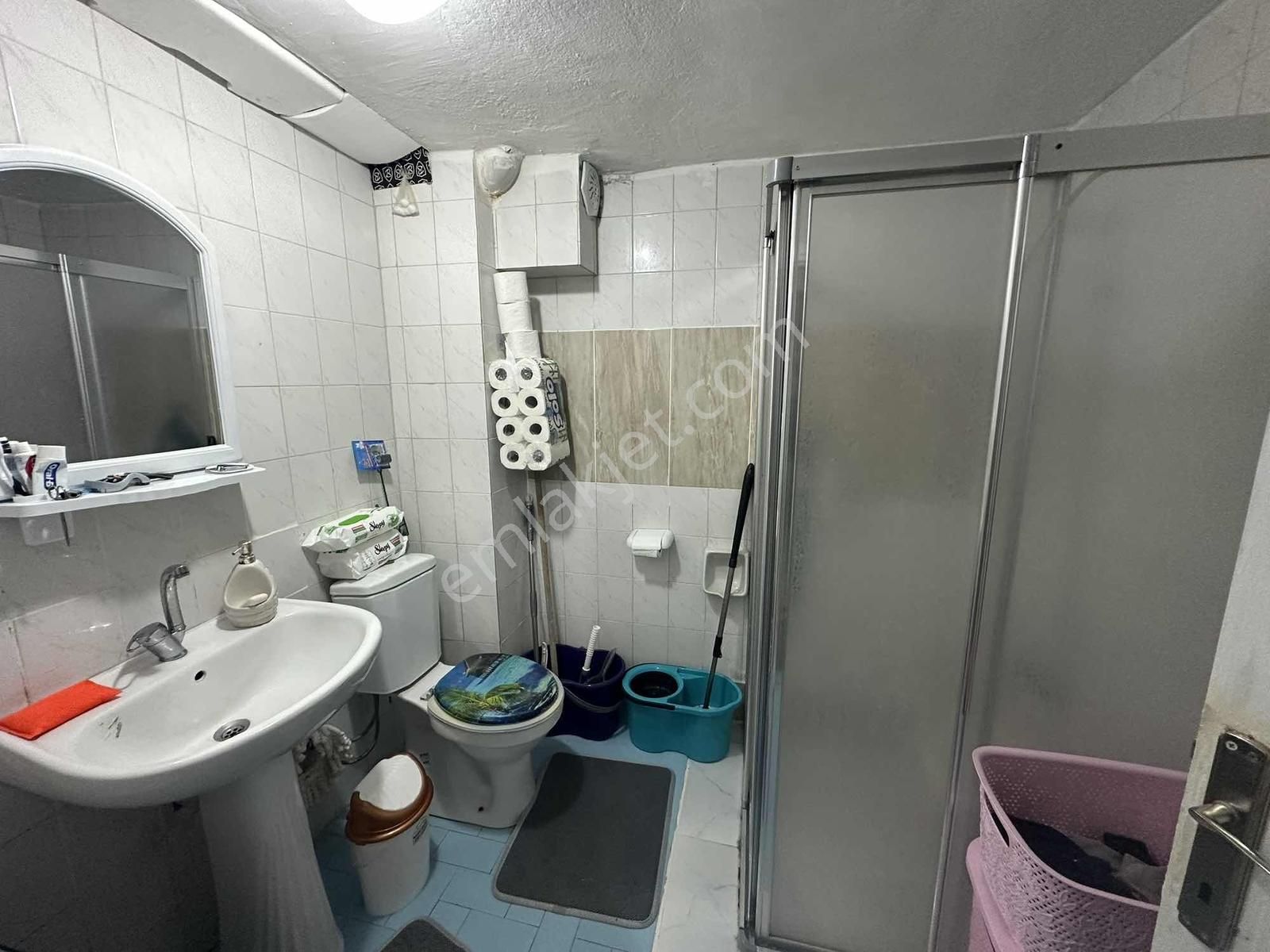 Reşadiye'de Merkezi Konumda Satılık 2+1 - Görsel 11