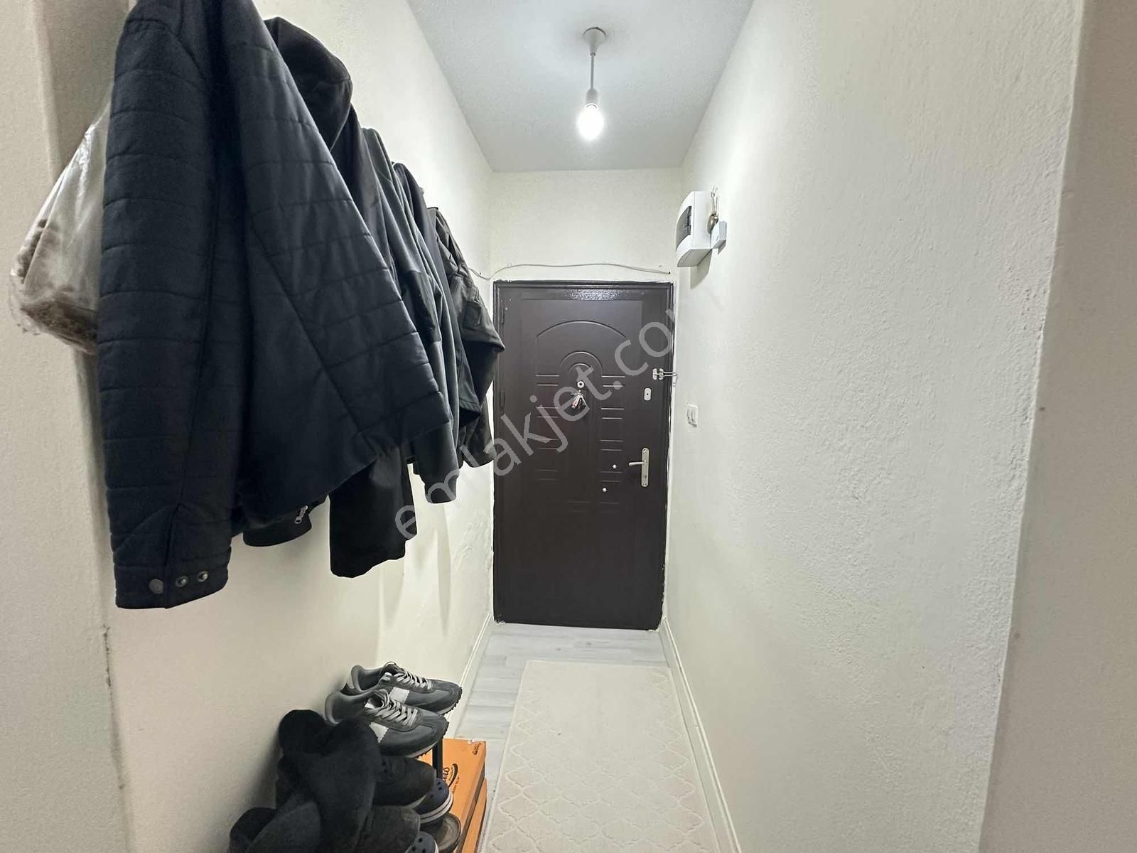 Reşadiye'de Merkezi Konumda Satılık 2+1 - Görsel 2