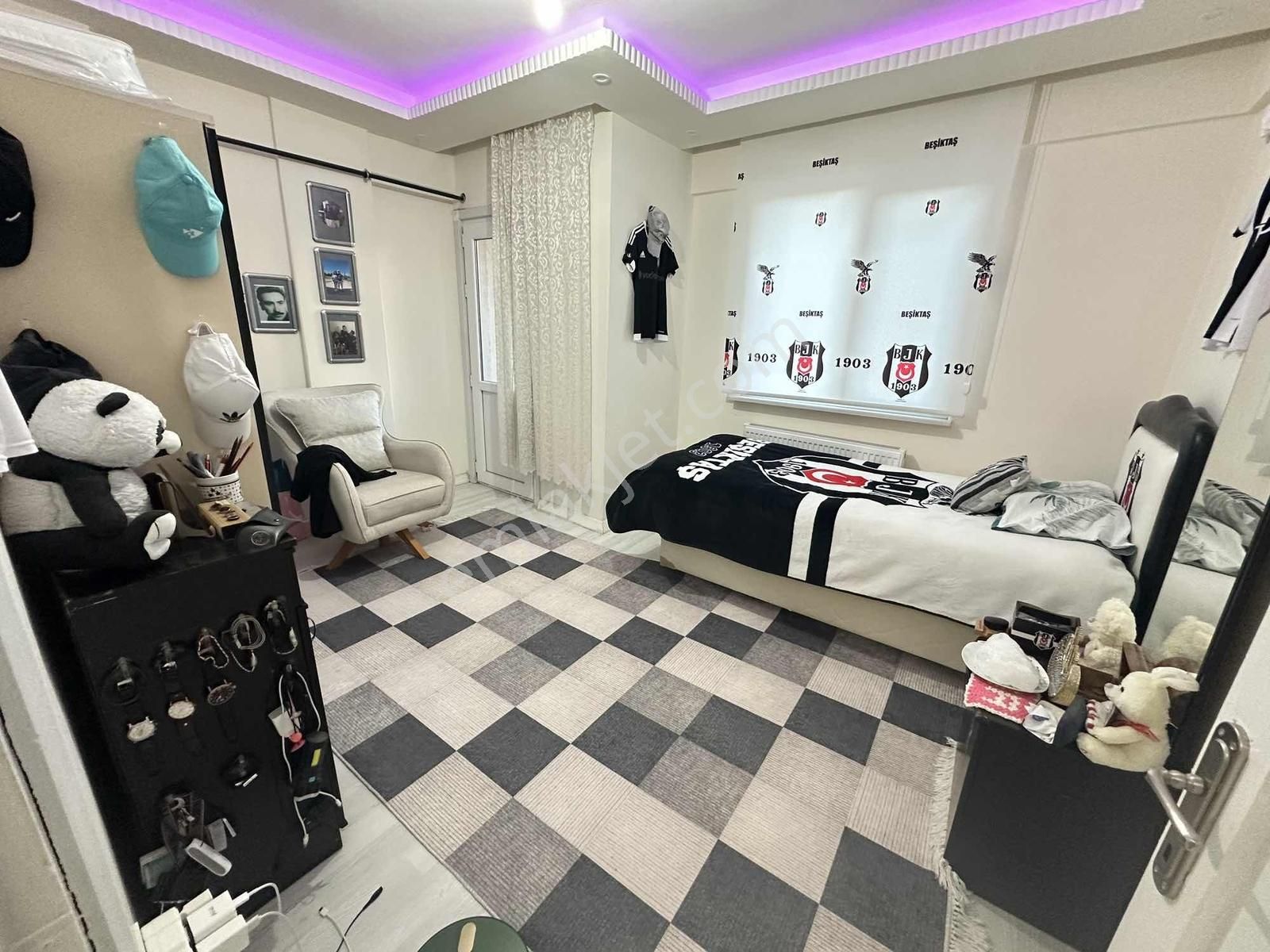 Reşadiye'de Merkezi Konumda Satılık 2+1 - Görsel 7