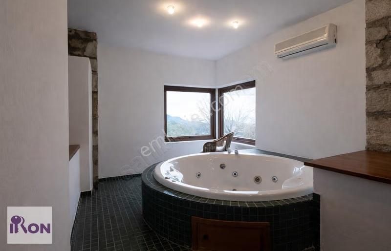 Bodrum Gürece De Satılık Deniz Manzaralı Havuzlu Orjinal Taş Ev - Görsel 13