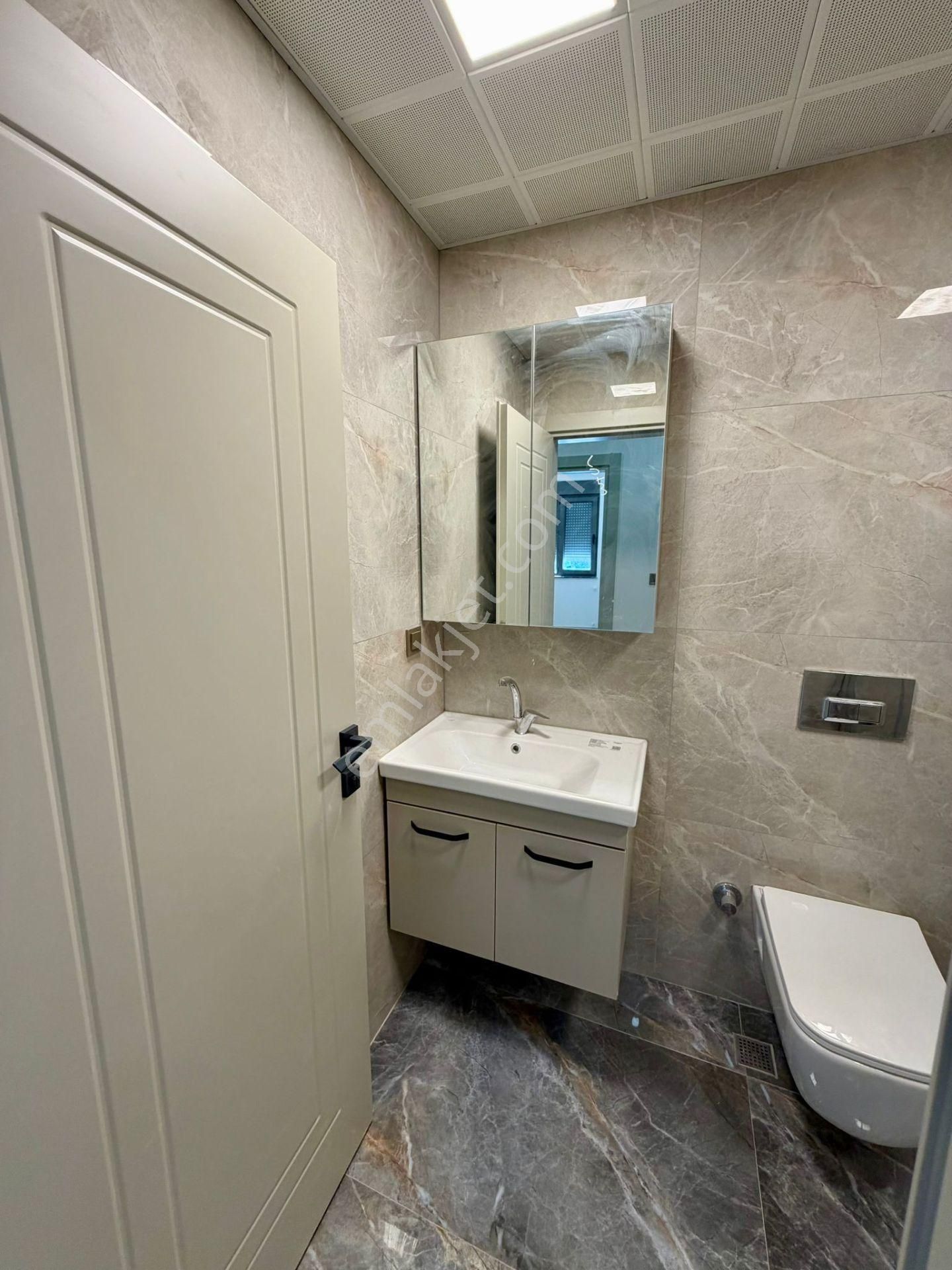 Merkezi Konumda Ebeveyn Banyolu Lüks 2+1 Daire - Görsel 15