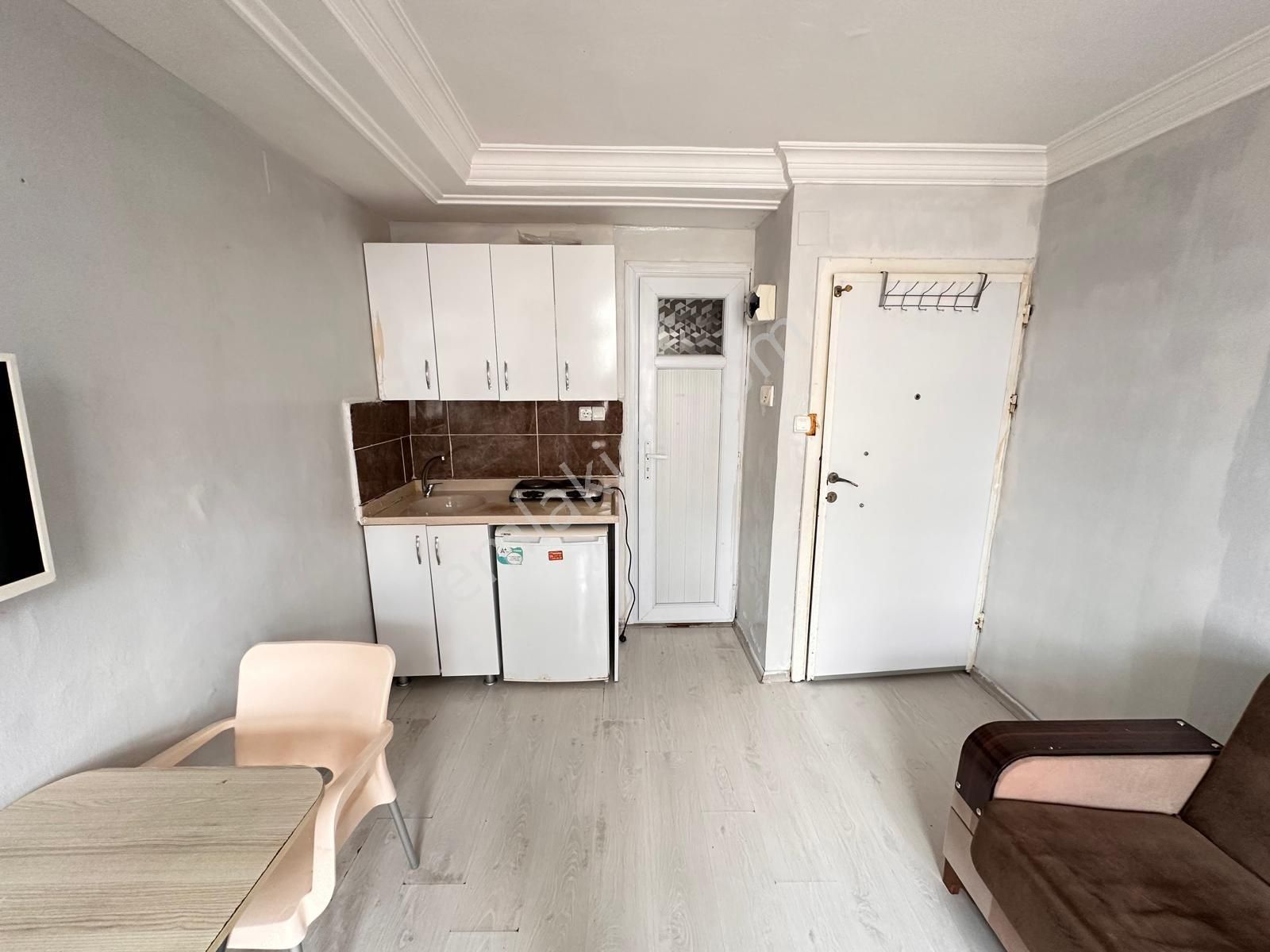 Baraj Yolunda Yeni Baraj Mahallesi'nde 1+0 Kiralık Daire