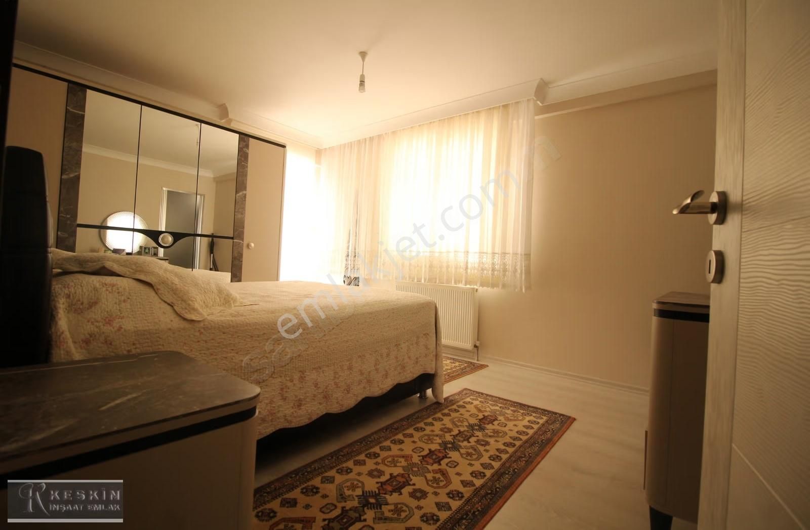 Kanuni Mah Cadde Yakını Üst Kat 3+1 Yapılı Çift Banyo Manzaralı - Görsel 11