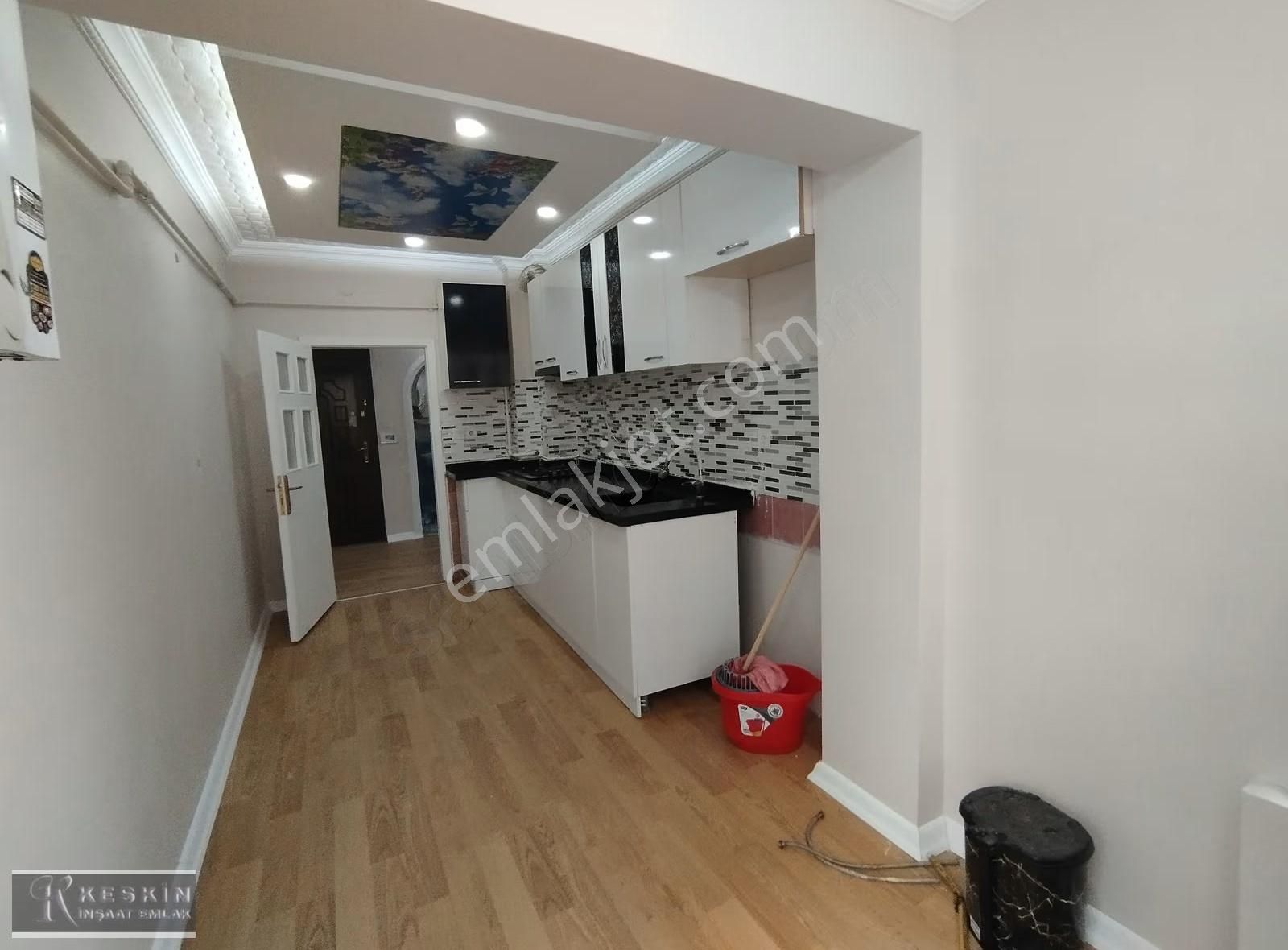 Keçiören Baglum Bulvar Üzeri 1.kat 3+1 Asansörlü İskanlı - Görsel 24