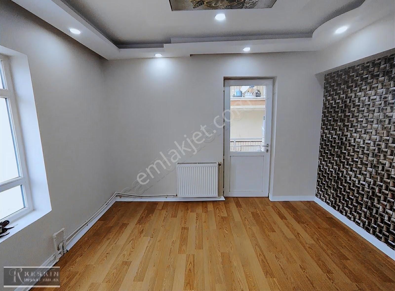 Keçiören Baglum Bulvar Üzeri 1.kat 3+1 Asansörlü İskanlı - Görsel 3